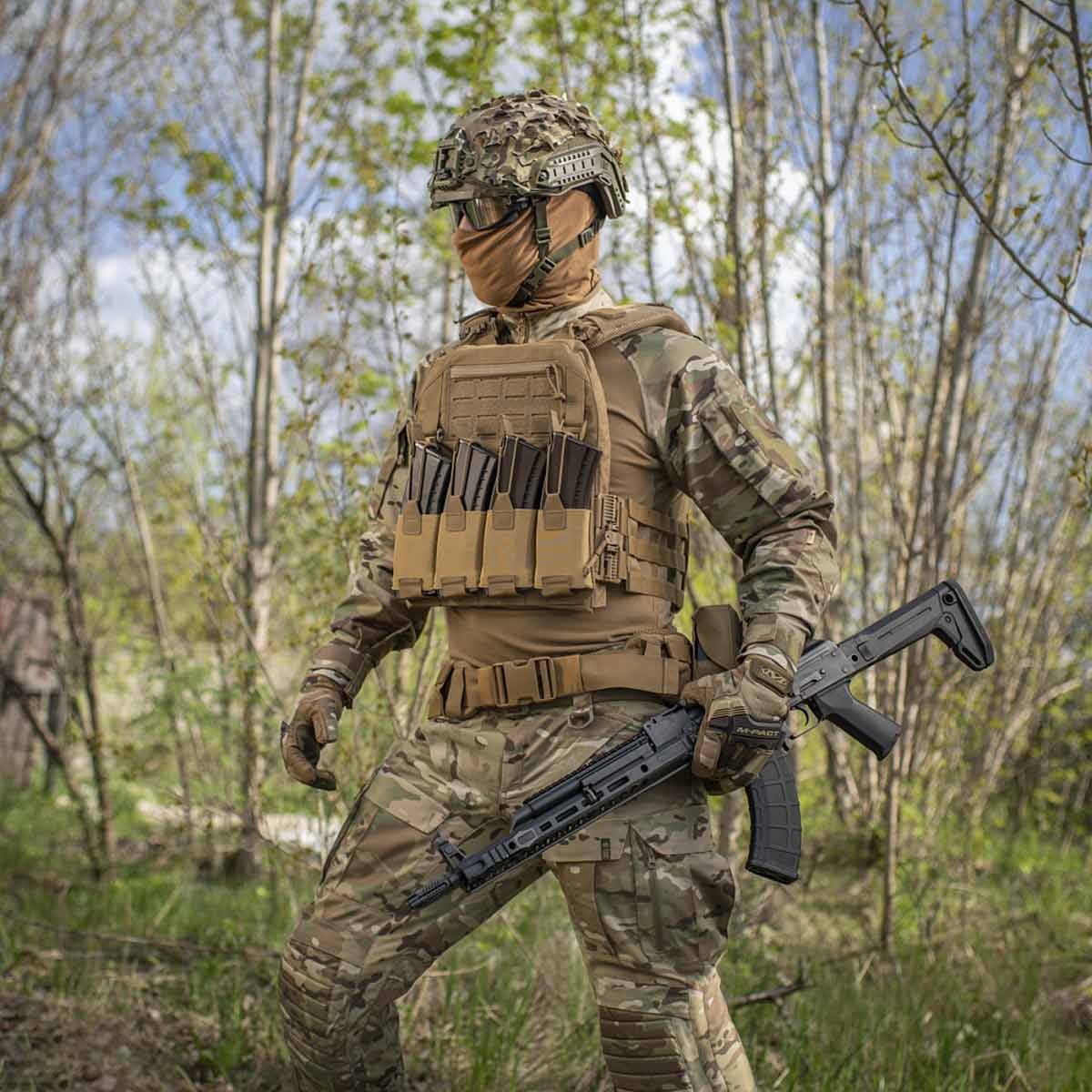 Taktická vesta typu Plate Carrier M-Tac Cuirass Fast QRS - Coyote - pro pláty L/XL