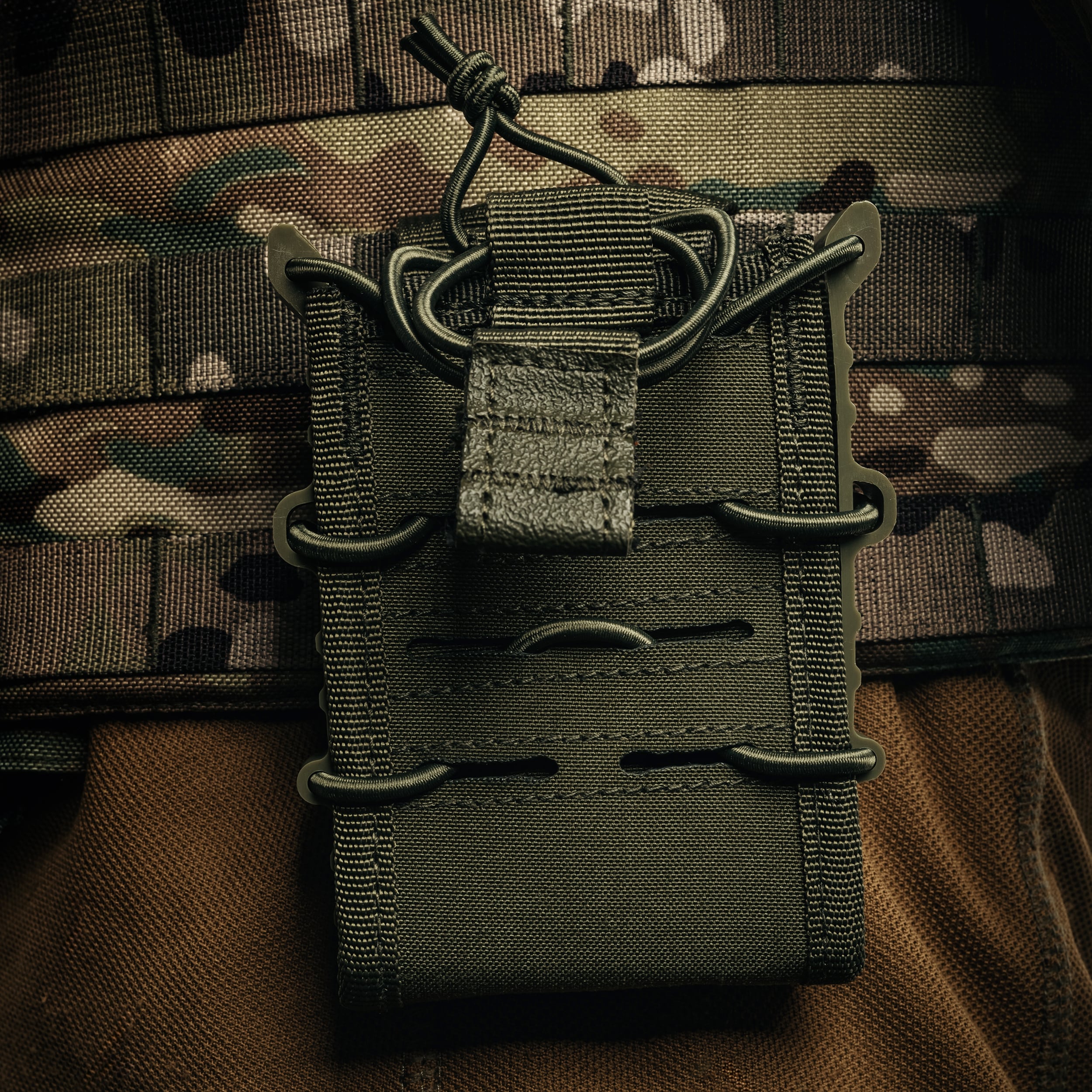 Univerzální sumka Mil-Tec Flex na zásobník AK, M4/M16, G36 – Olive