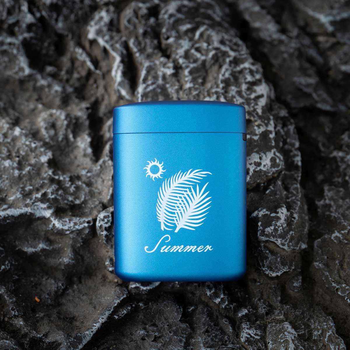 Akumulátorová svítilna Olight Baton 3 Limited Premium Edition Summer - 1200 lumenů