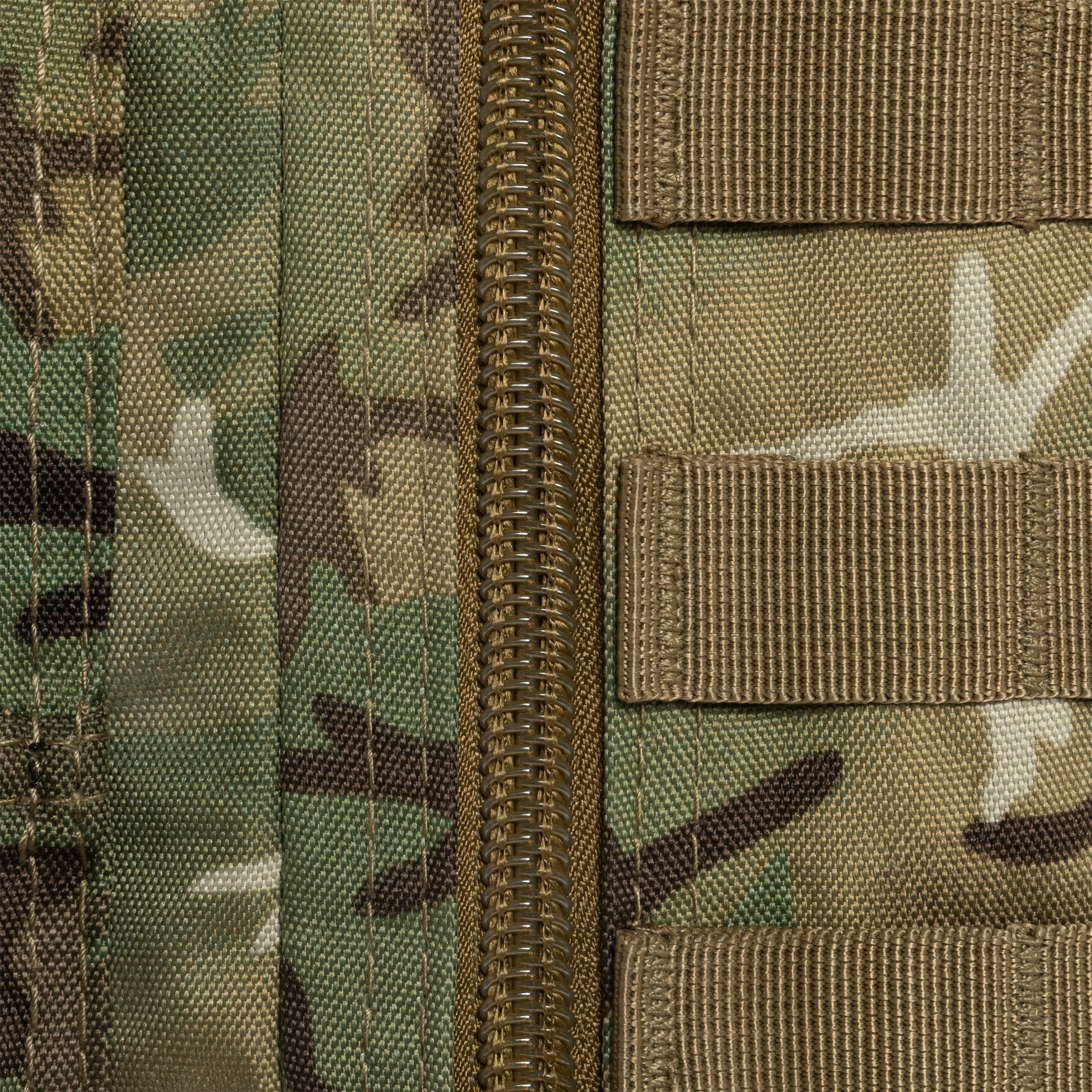 Batoh Mil-Tec Assault Pack Small 20 l – Arid MC Camo