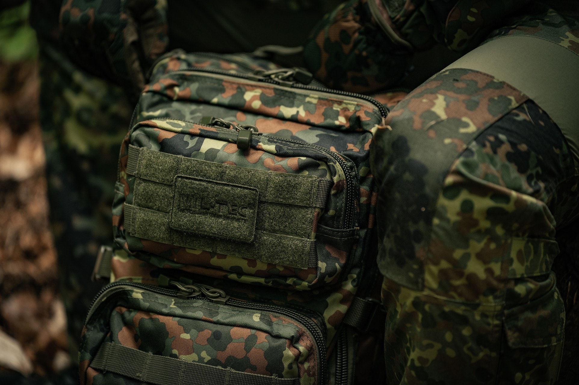 Batoh Mil-Tec Assault Pack Large 36 l – Flecktarn