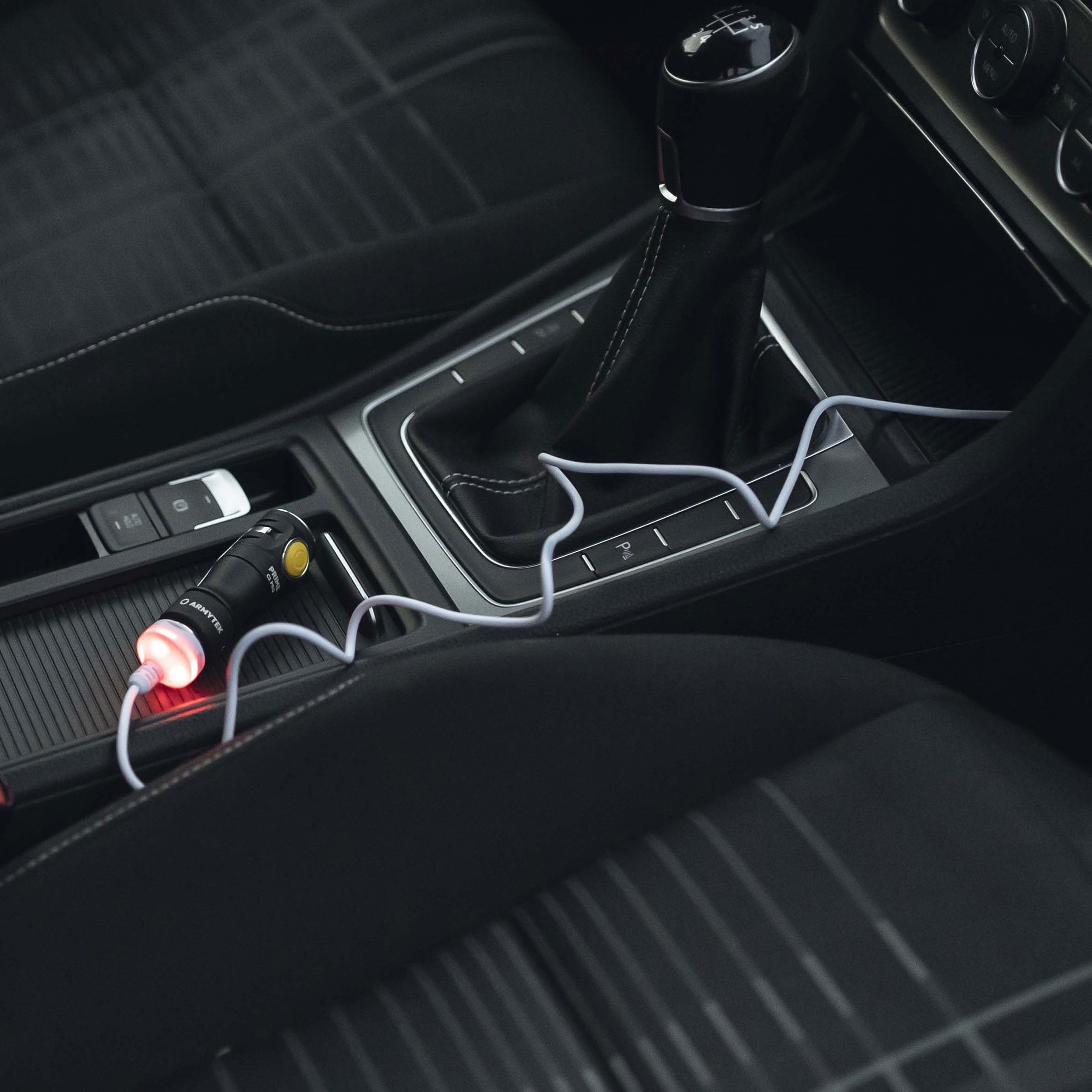 Svítilna Armytek Prime C1 Pro Magnet USB White - 1000 lumenů