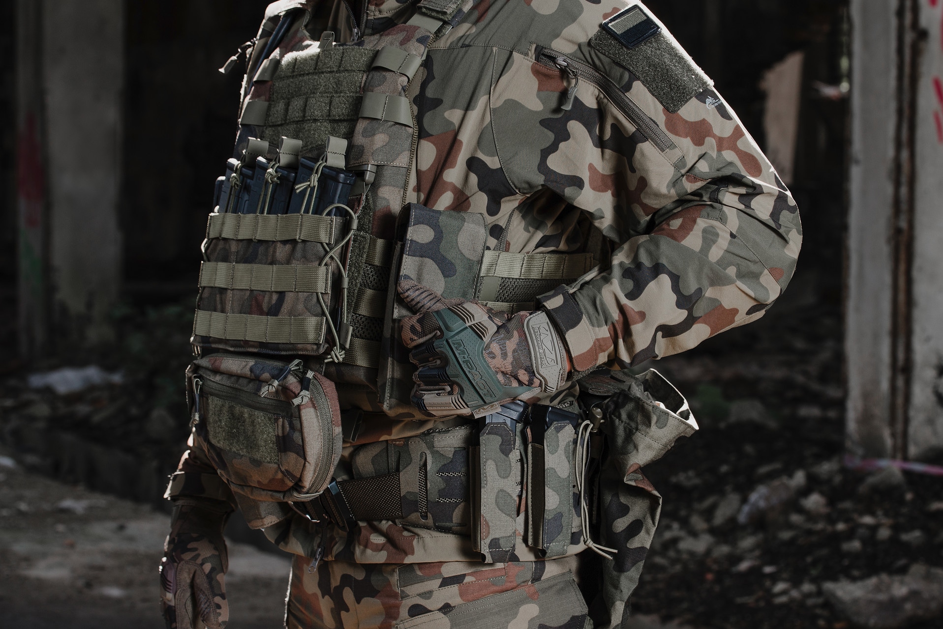 Modulární taktická vesta Helikon-Tex Guardian Military Set wz.93 Pantera PL Woodland – pro desky L