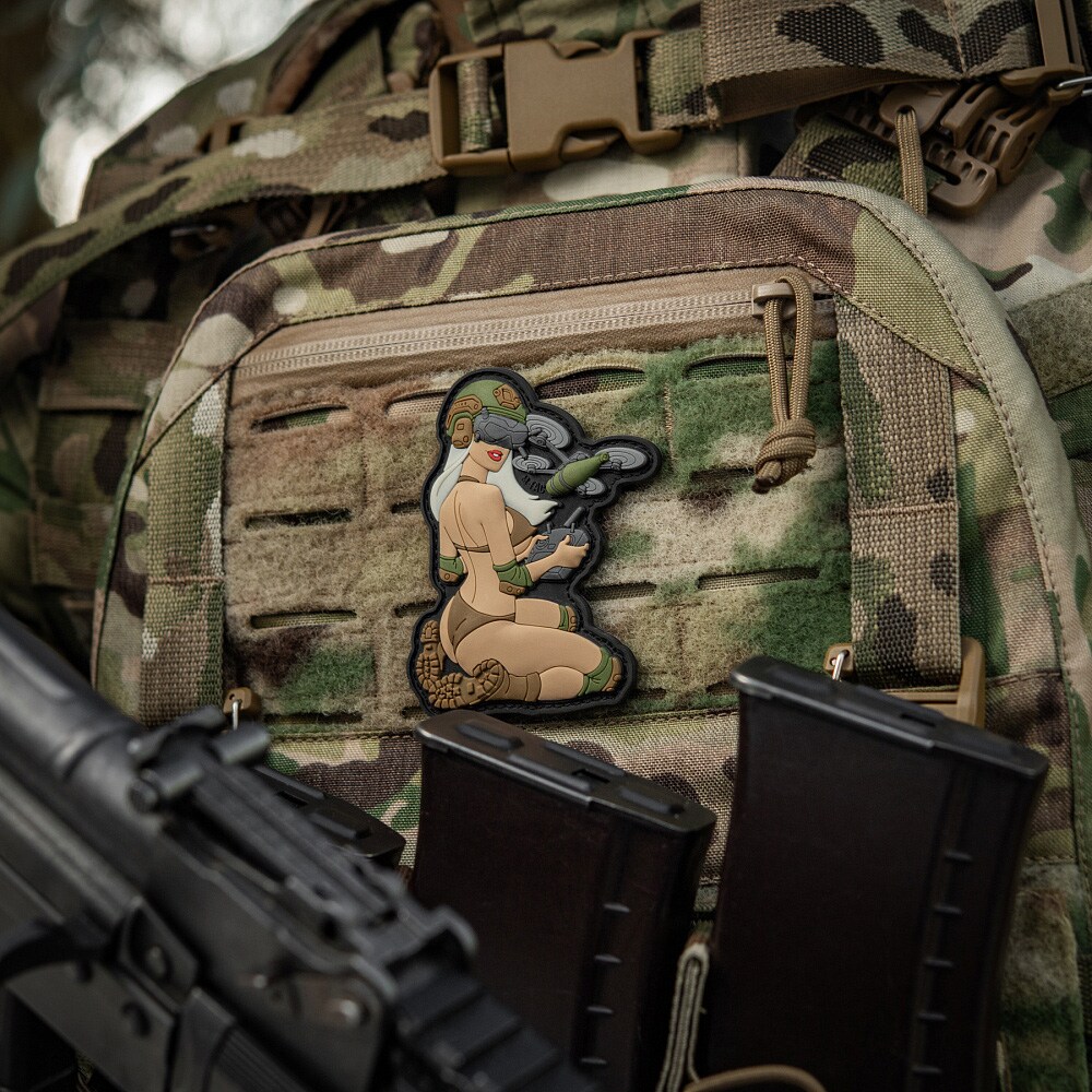Nášivka M-Tac Tactical Girl No. 6 PVC – coyote/olivová