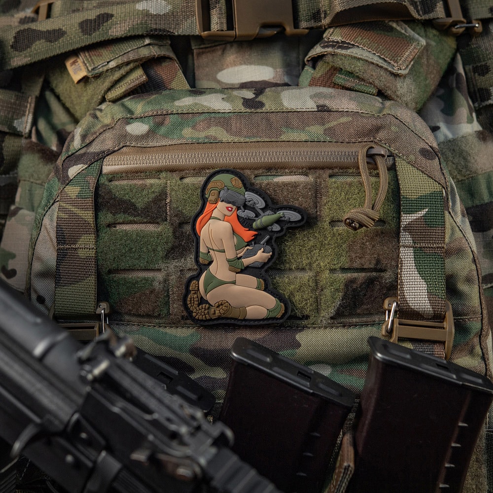 Nášivka M-Tac Tactical Girl No. 6 PVC – olivová/coy