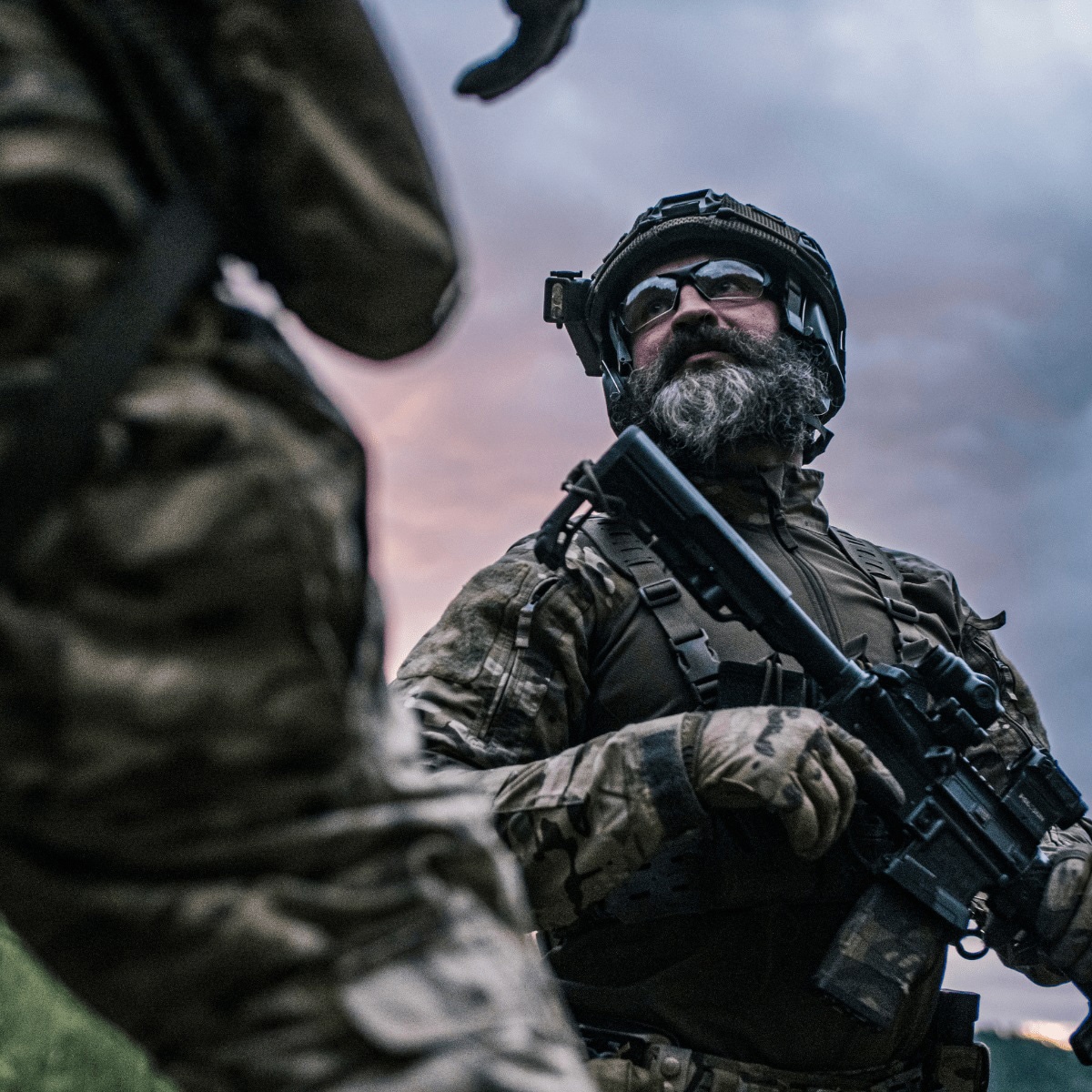 Svítilna na helmu Mactronic Storm 1LP - 90 lumenů