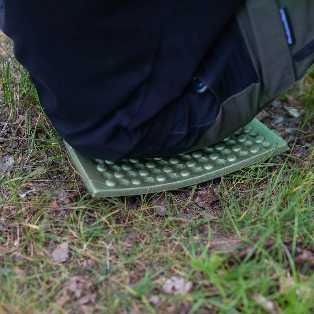 Skládací podložka Nils Camp na sezení - Green