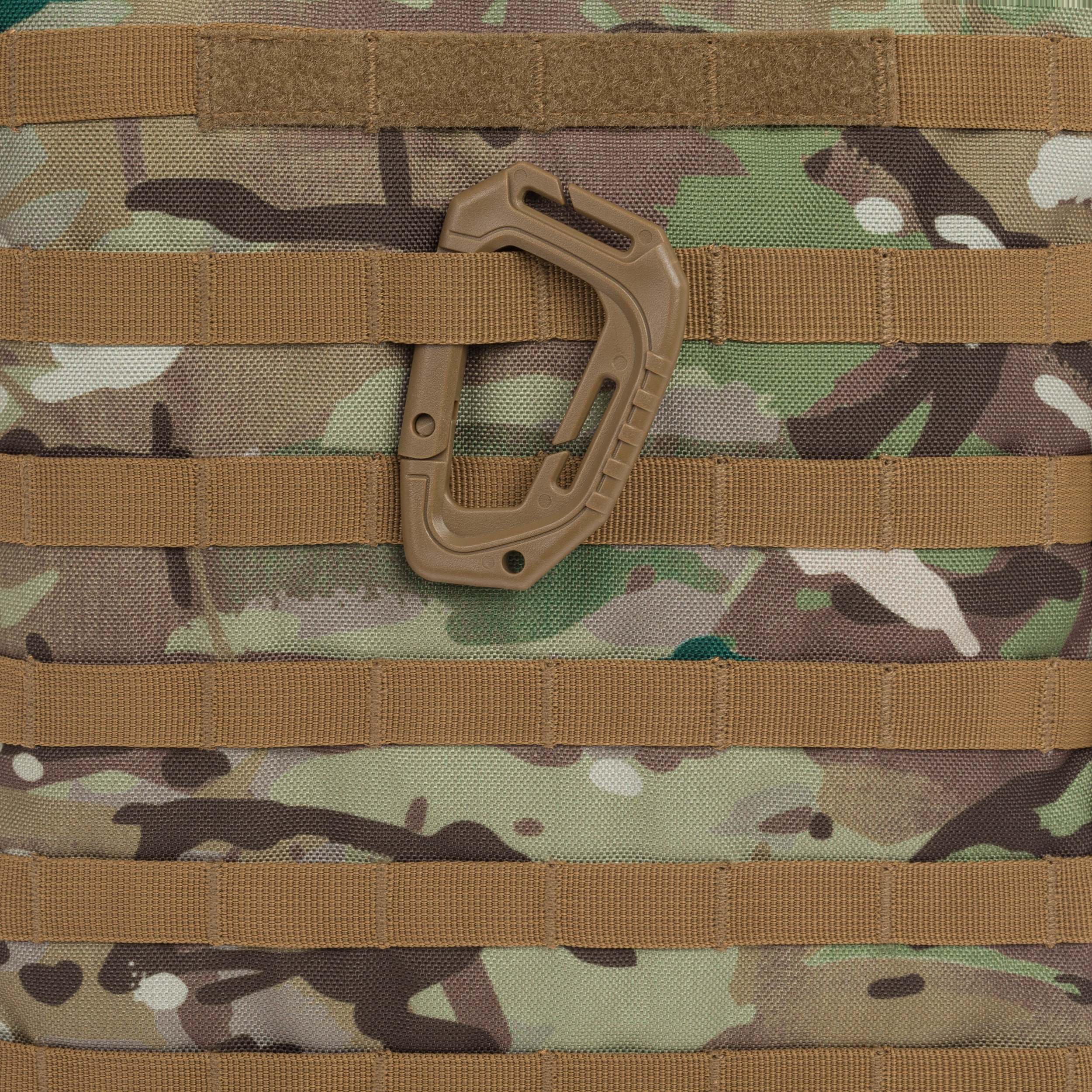 Batoh Highlander Forces Harrier 35 l – Arid MC Camo