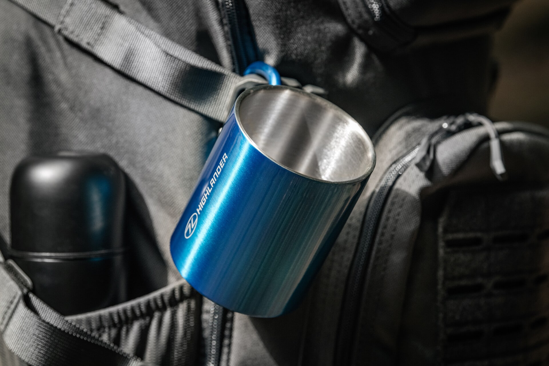 Termální hrnek Highlander Outdoor s karabinou 300 ml - Blue
