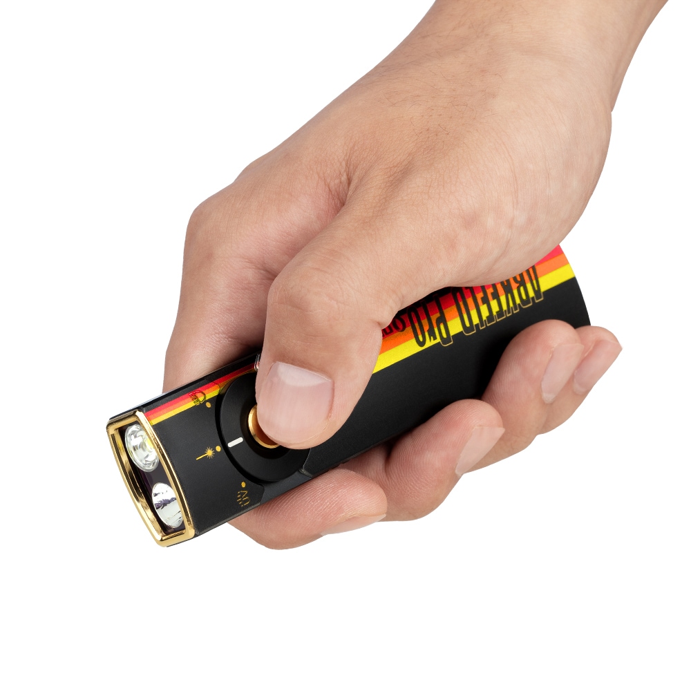 Svítilna s laserovým ukazatelem Olight Arkfeld Pro UV Cool White Racing Stripes - 1300 lumenů