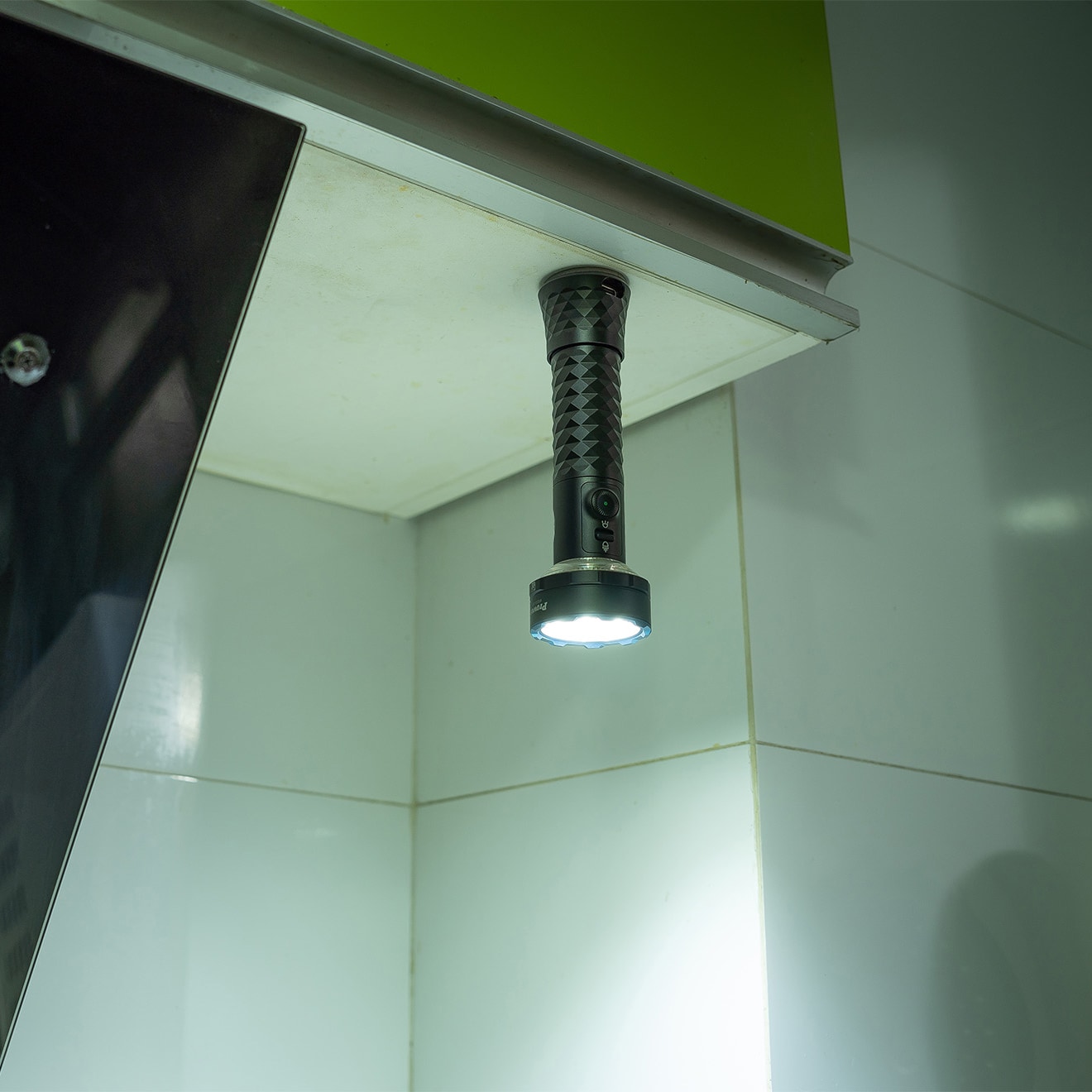 Svítilna Olight Prowess Black - 5000 lumenů