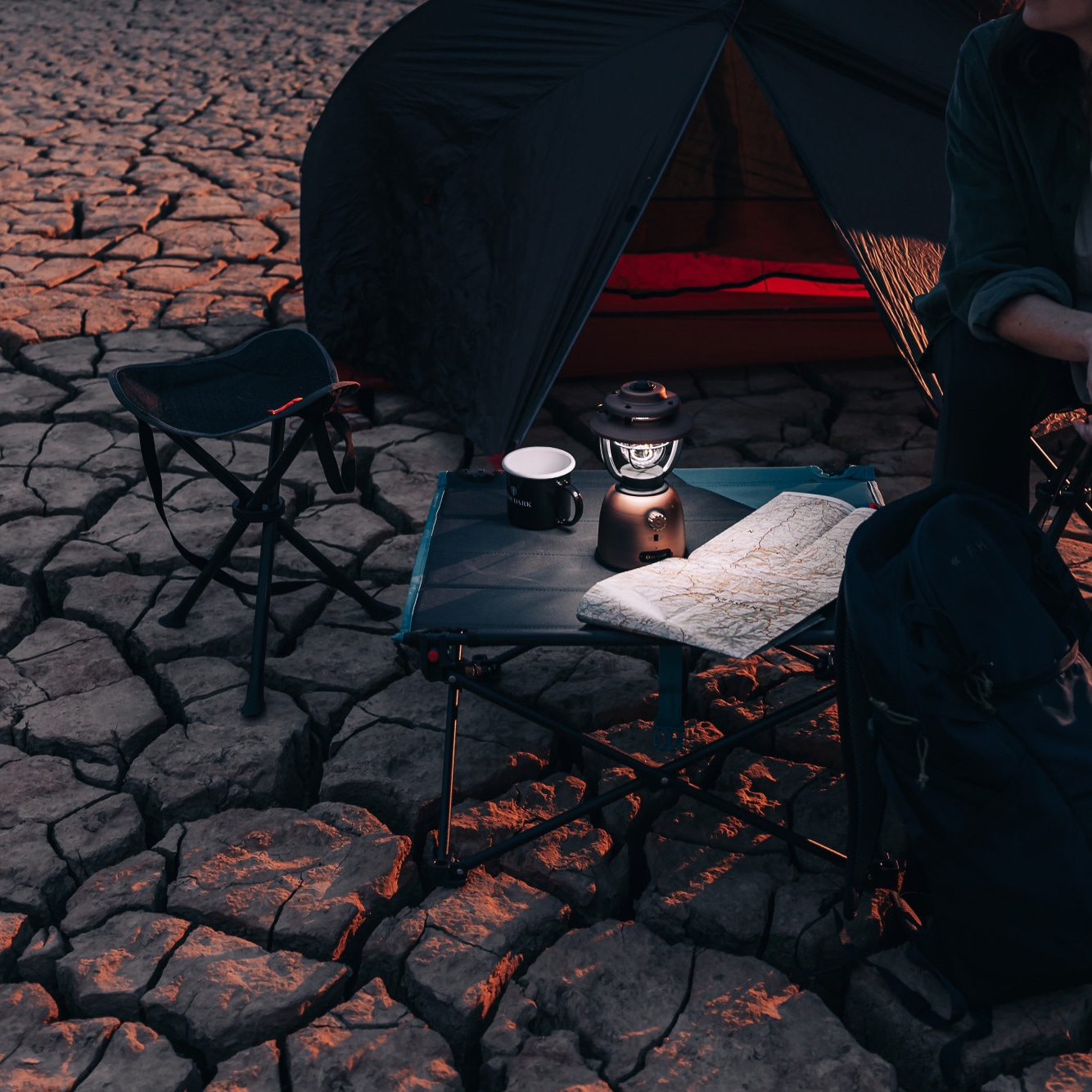 Kempingová lampa Olight Olantern Stretch Vintage Copper - 500 lumenů