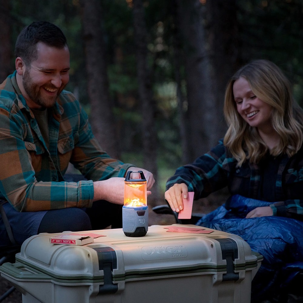 Kempingová lampa Nite Ize Radiant RL3 PowerSwitch Rechargeable Camping Light Gray/Blue - 500 lumenů