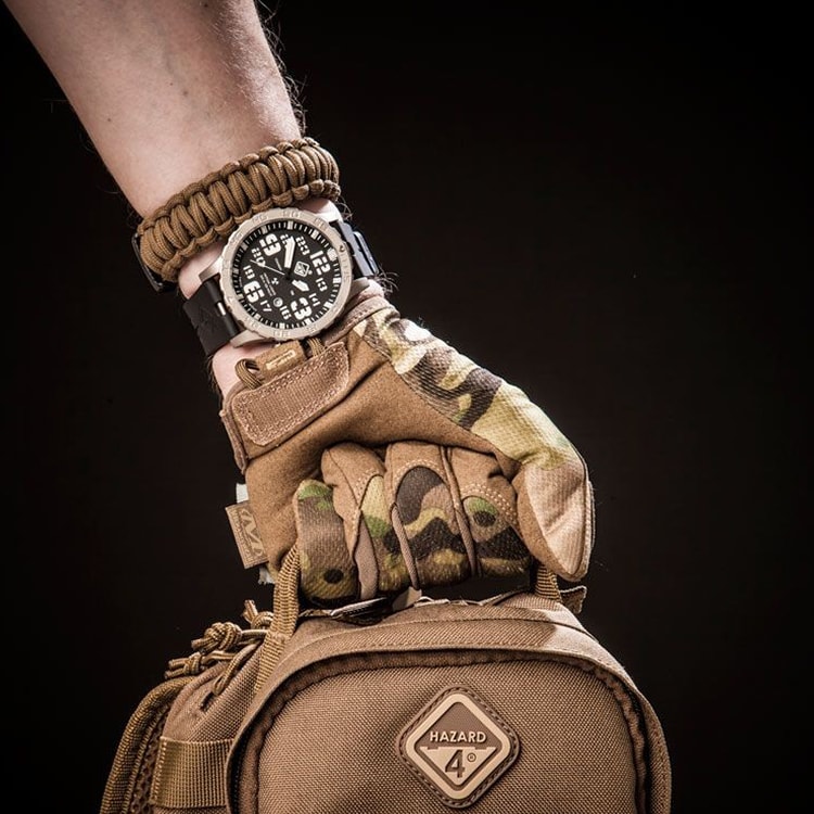 Hodinky Hazard 4 Heavy Water Diver BlackTie B – Black/Silver