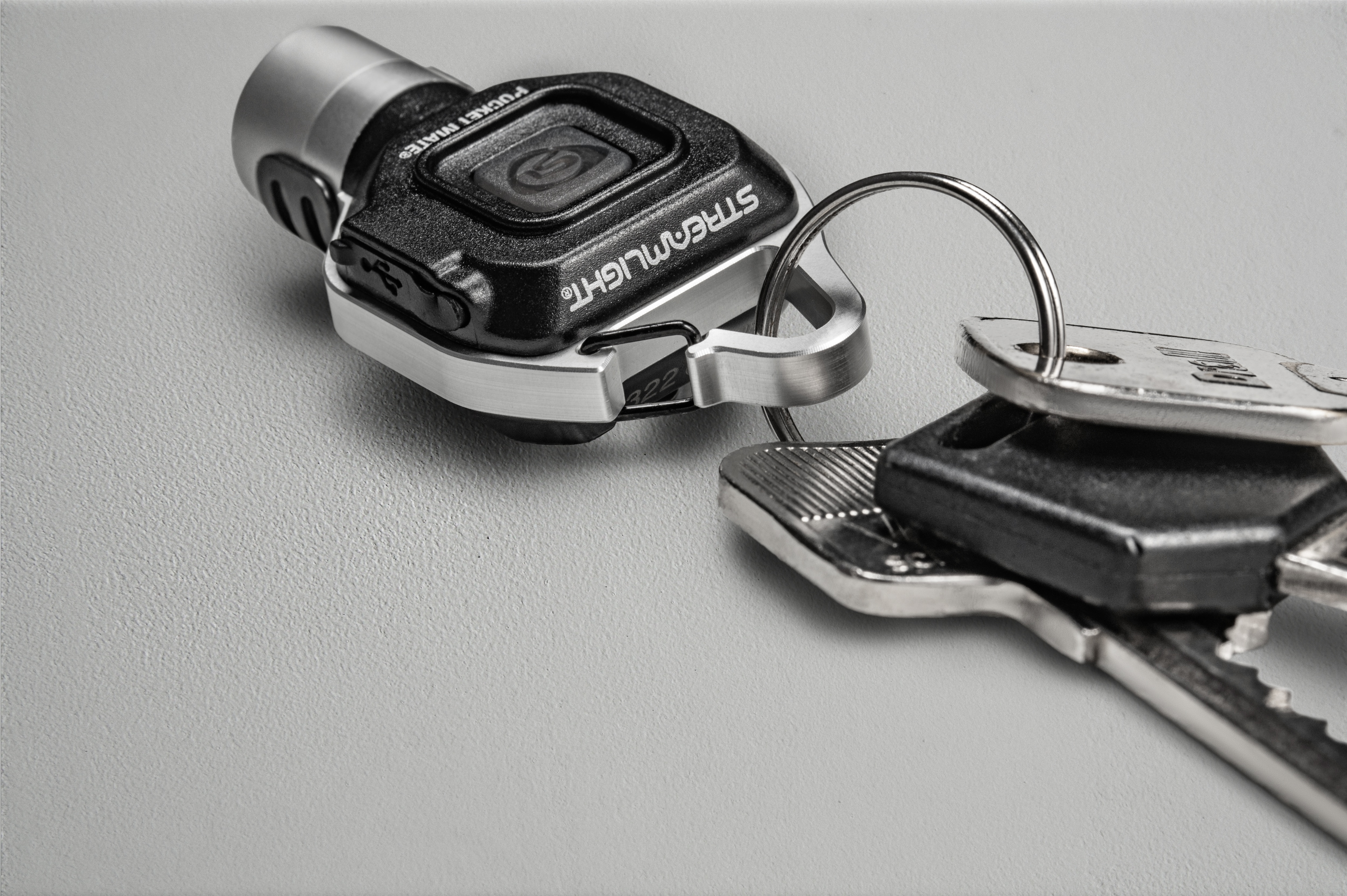 Svítilna Streamlight Pocket Mate USB Silver - 325 lumenů