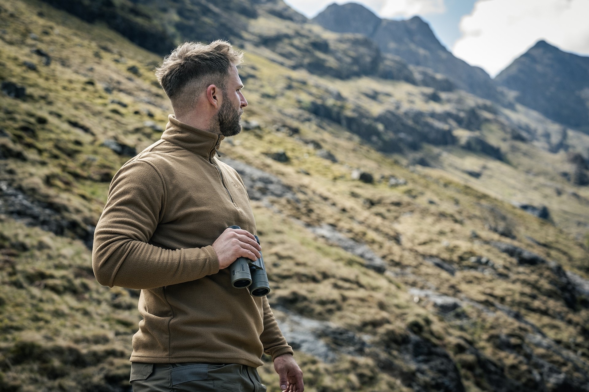 Dalekohled Bushnell R3 8x42 - Ranger Green