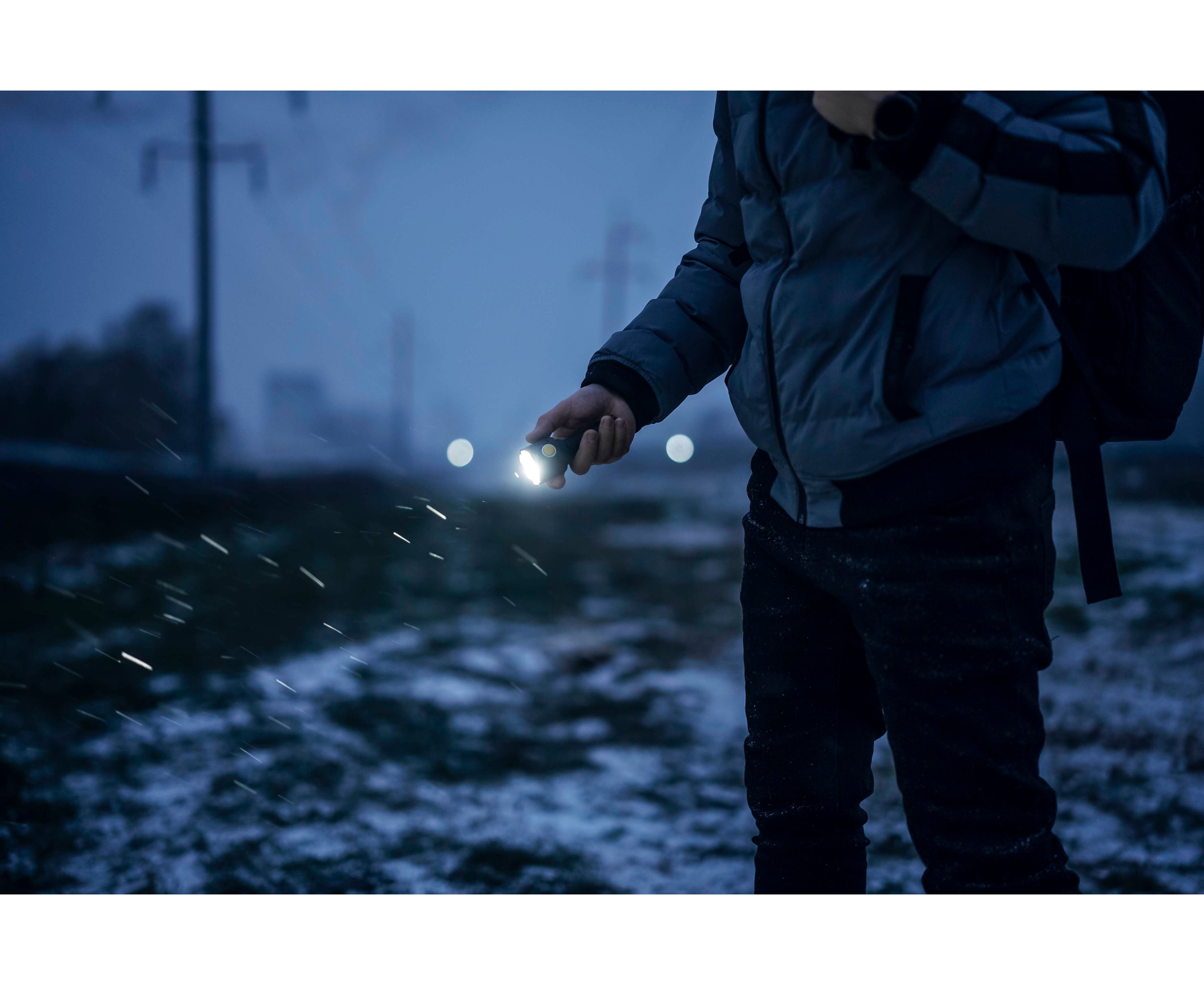 Svítilna Armytek Bear WRG