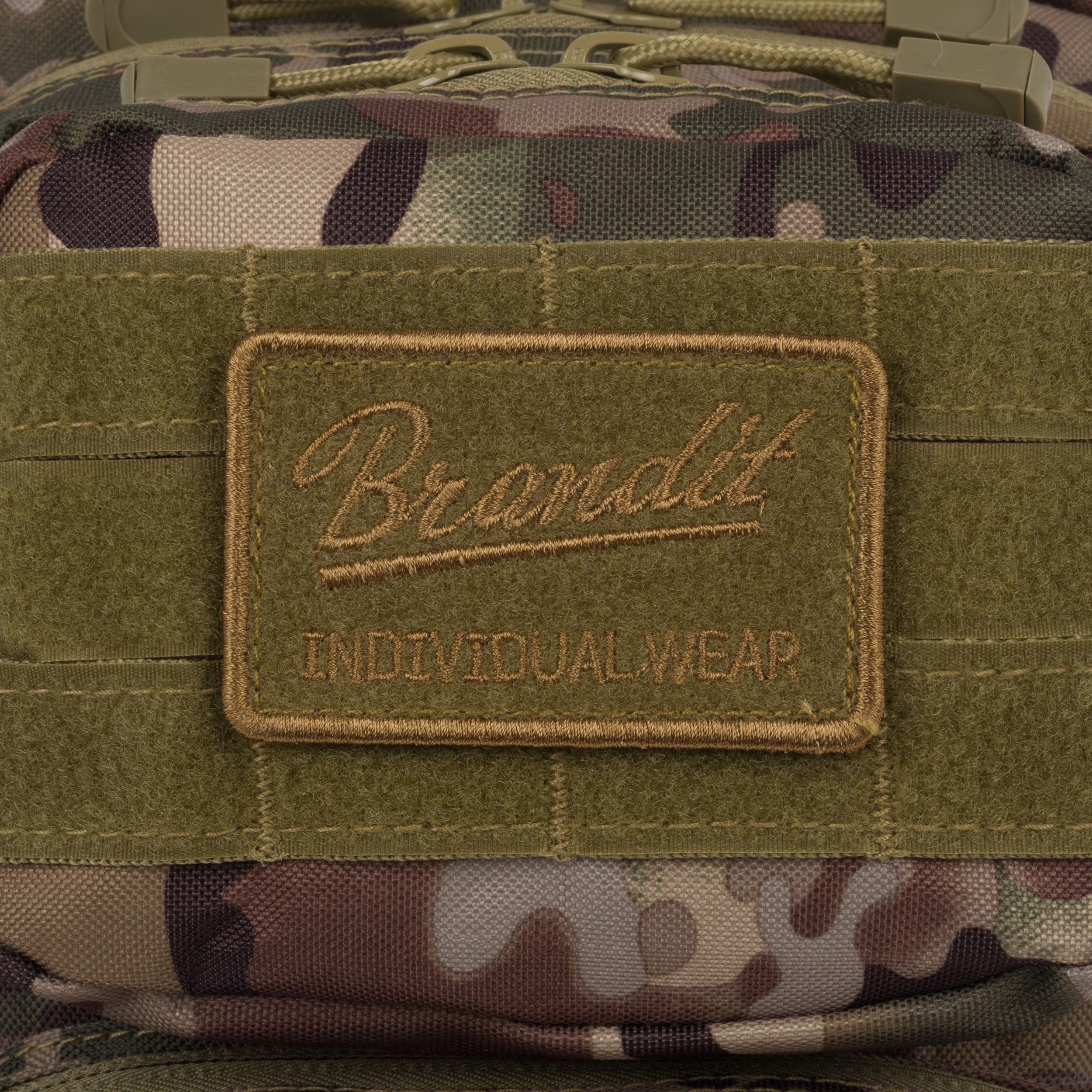 Batoh Brandit Assault Pack Medium 25 l – Arid MC Camo