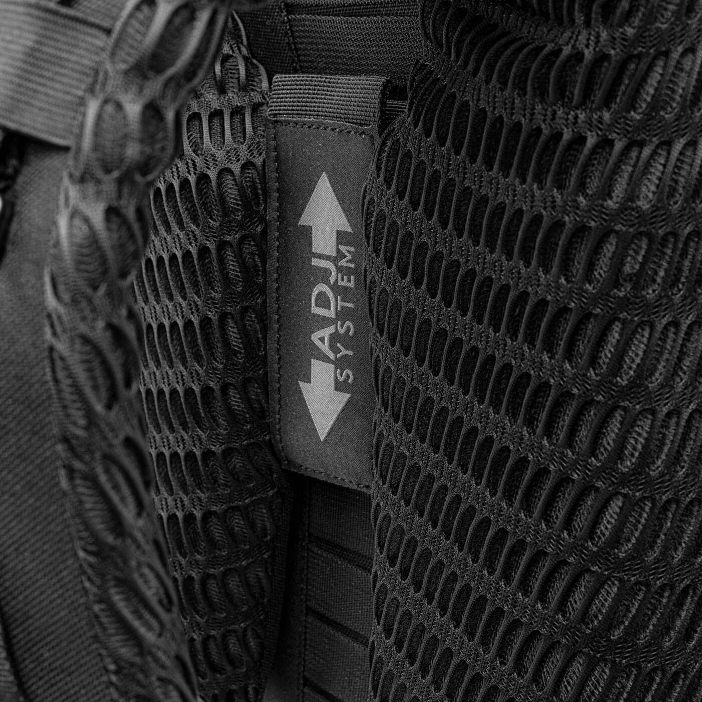 Batoh Magnum Multitask Cordura 55 l – Reaper Black