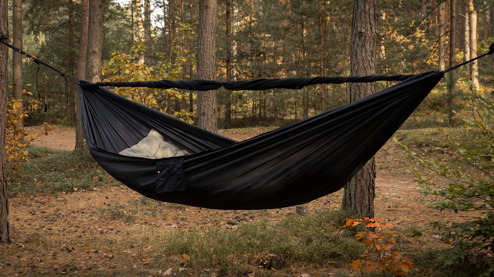 Ultralehký houpací síť TigerWood Vážka V2 Long Double Zip Black - s moskytiérou