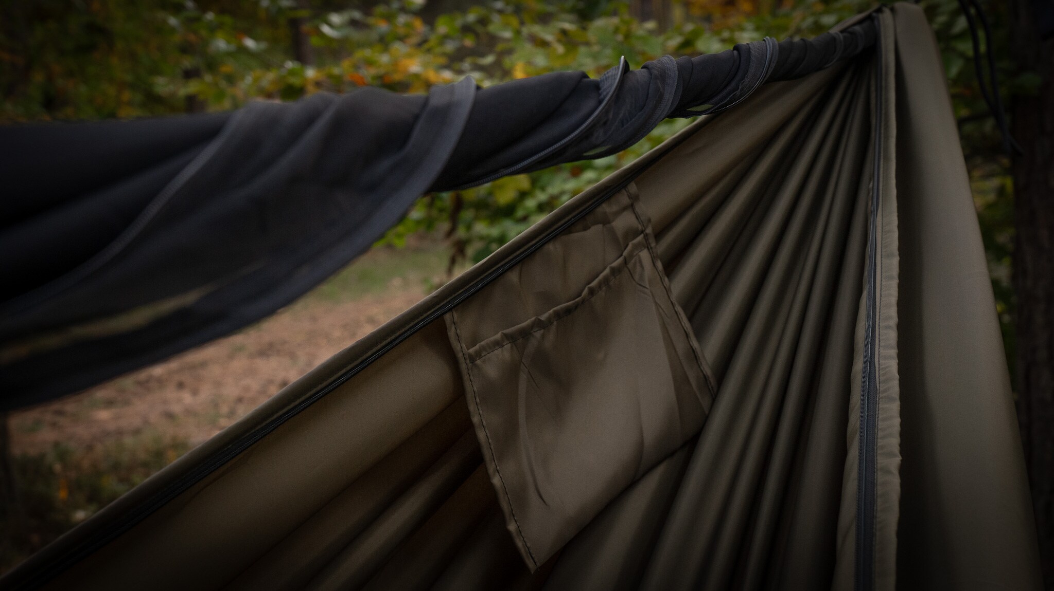 Ultralehký houpací síť TigerWood Vážka V2 Long Double Zip Khaki - s moskytiérou