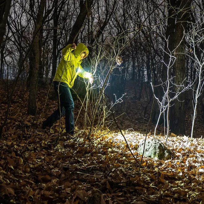 Akumulátorová svítilna Olight Oclip Ultra Navy Blue - 530 lumenů