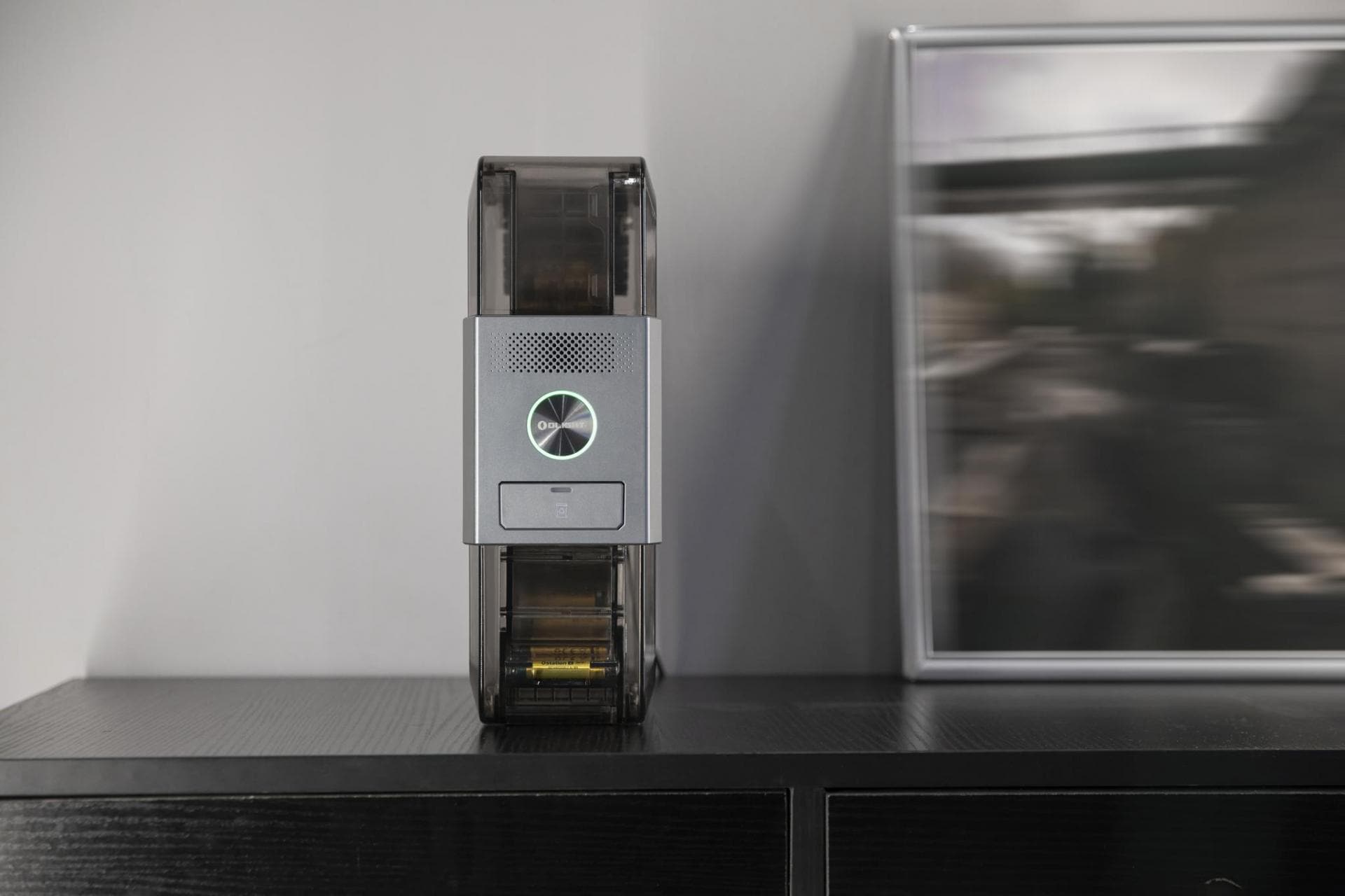 Nabíjecí stanice Olight Ostation X AAA