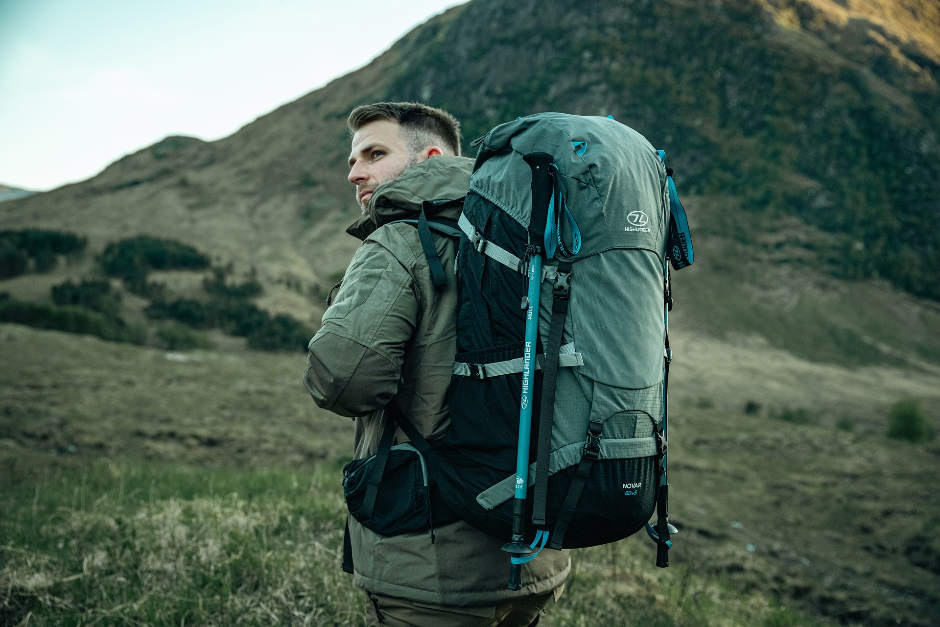 Batoh Highlander Outdoor Novar 60+5 l – Dark Grey