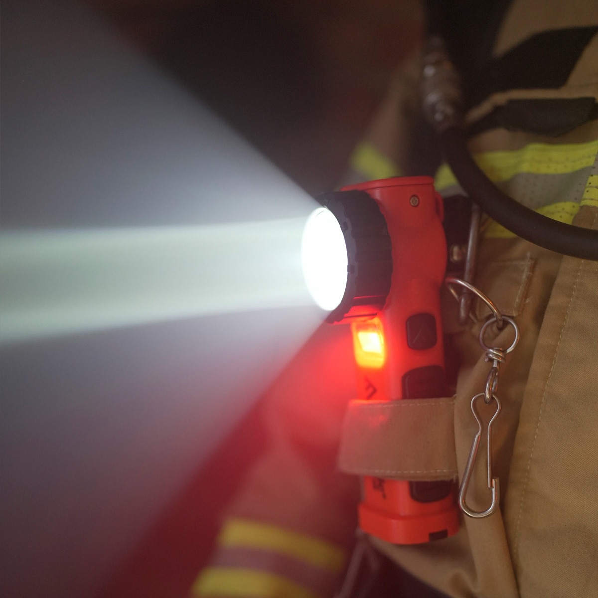 Úhlová svítilna Mactronic M-Fire Guardian XR ATEX - 240 lumenů
