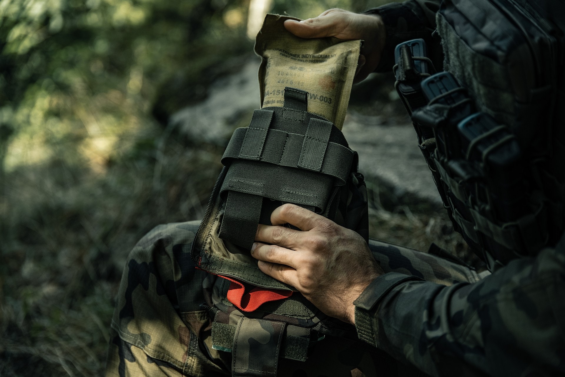 Lékárnička Mil-Tec IFAK Pouch Laser Cut - wz. 93 Pantera PL Woodland