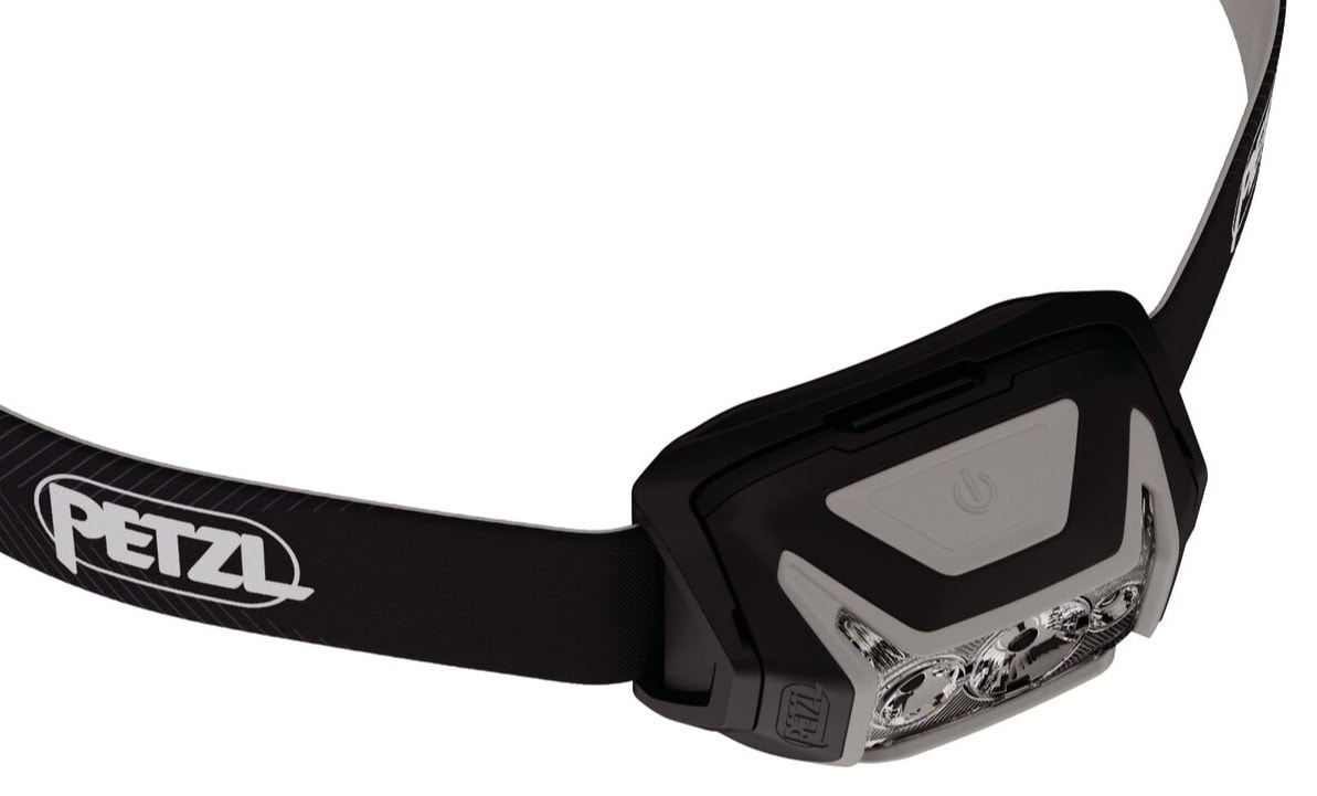 Svítilna čelová Petzl Actik Core Black - 625 lumenů