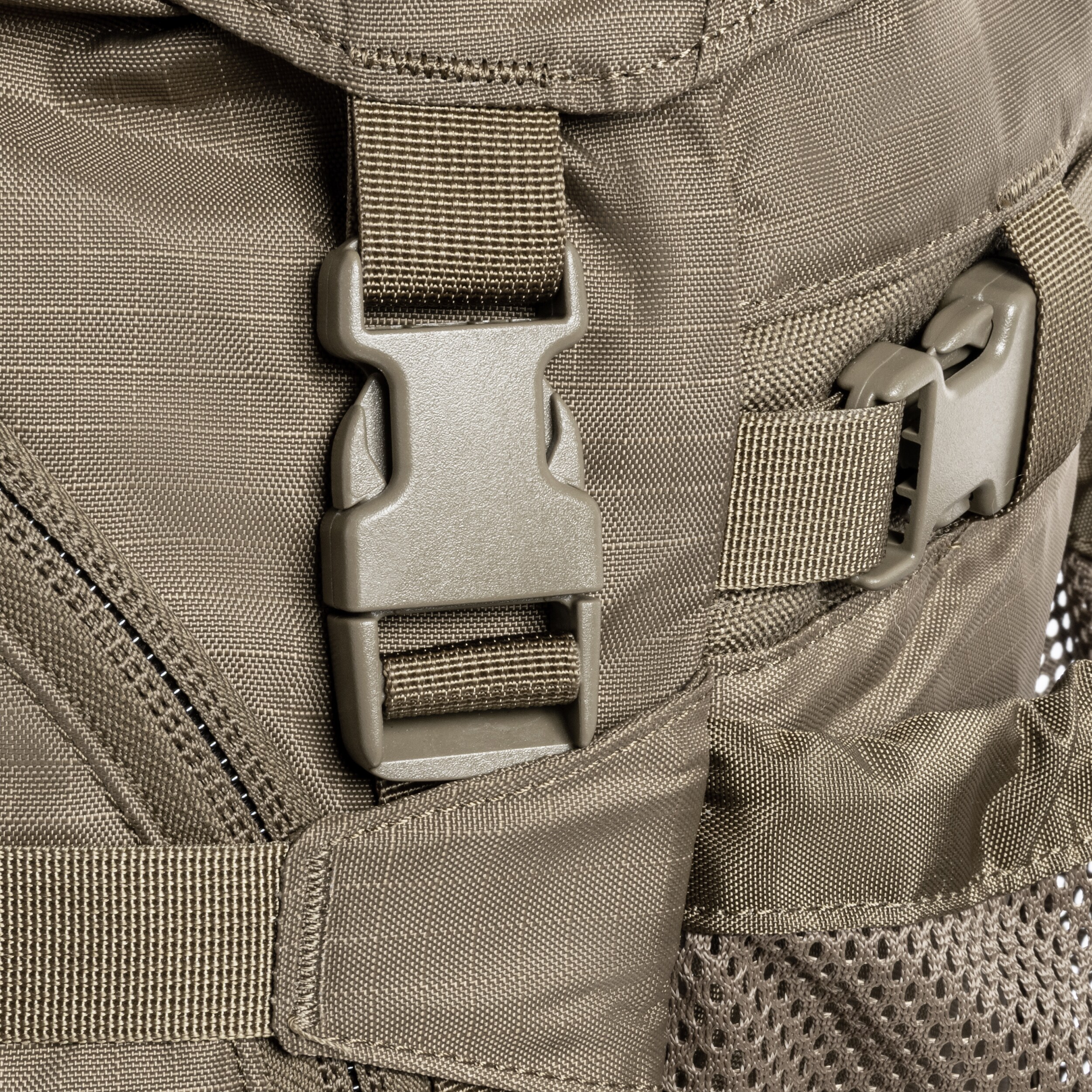 Batoh Eberlestock Battleship 121,3 l – Dry Earth