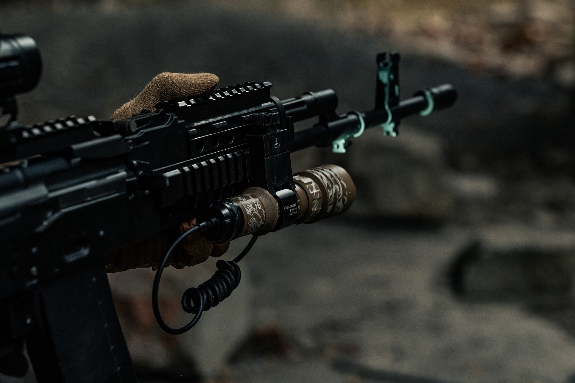 Taktická svítilna Olight Warrior X 4 Glacial Valley - 2600 lumenů