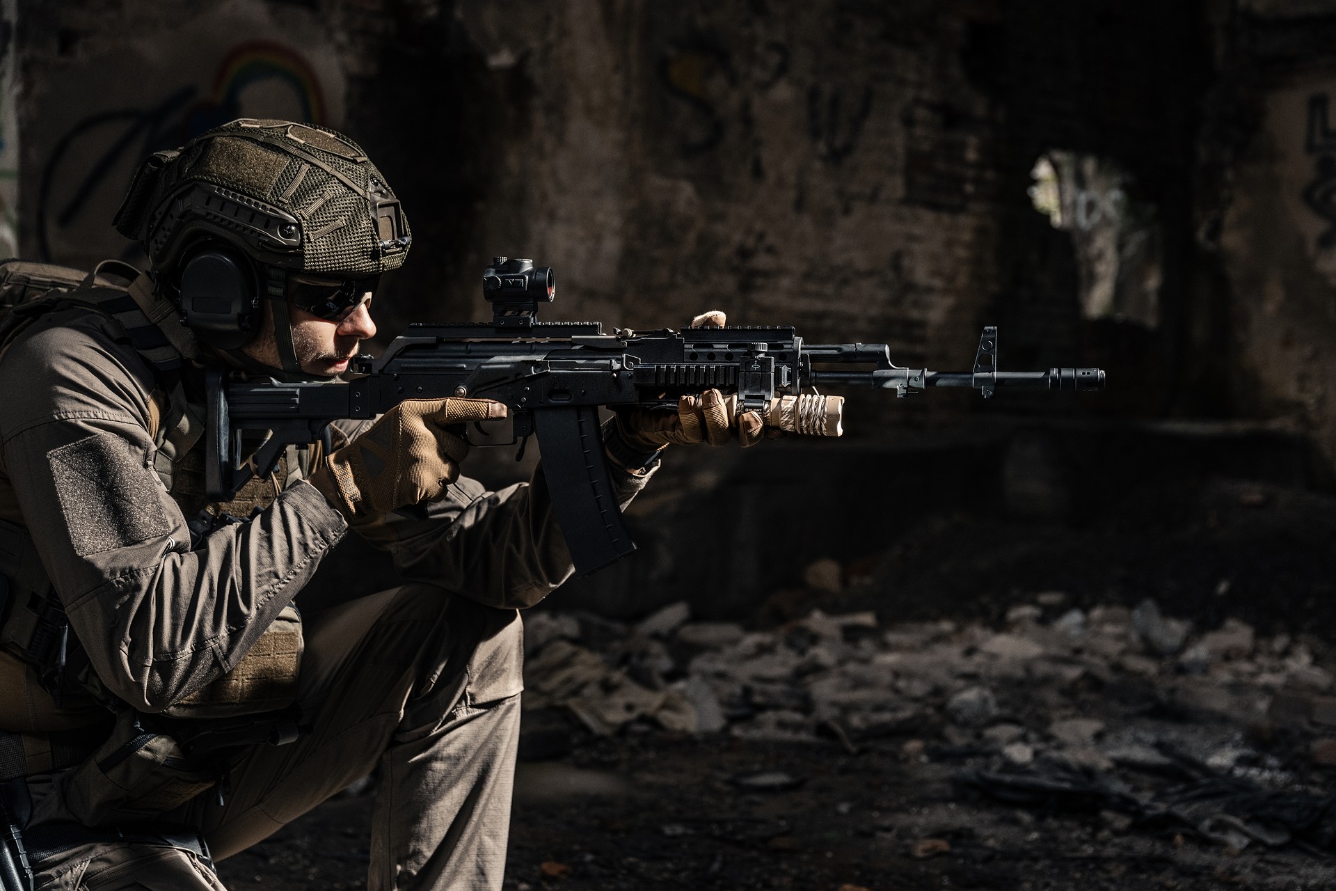 Taktická svítilna Olight Warrior X 4 Glacial Valley - 2600 lumenů