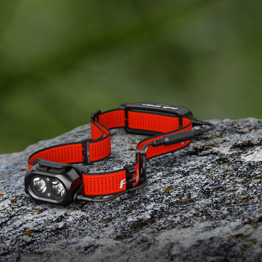 Svítilna čelová Fenix HP12R-T Red - 1300 lumenů
