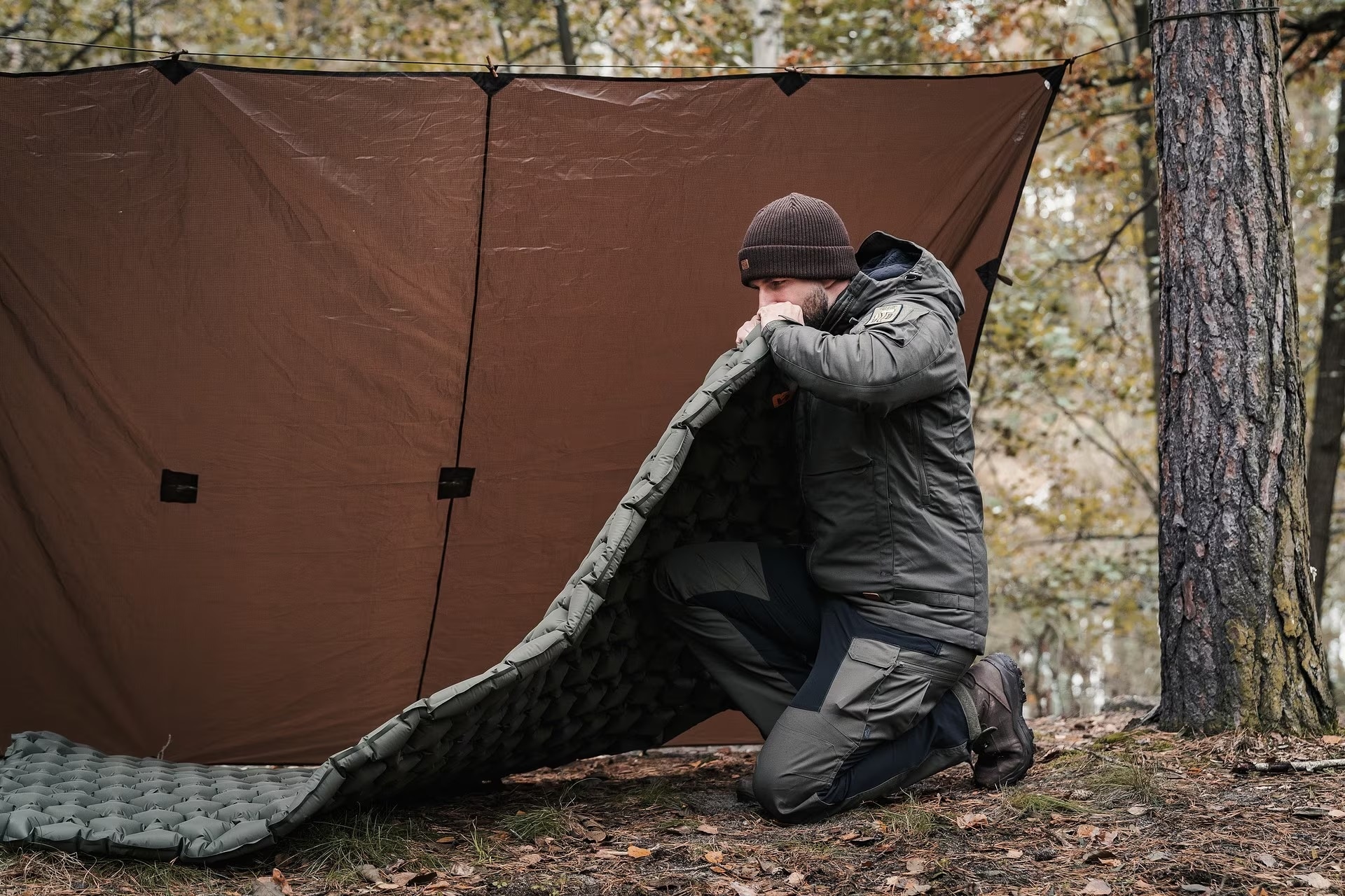 Skládací polní lůžko Mil-Tec US Style + matrace Badger Outdoor + polštář - sada