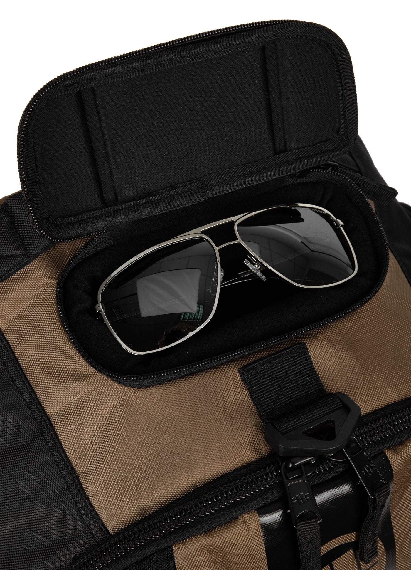 Batoh Pitbull Hilltop Big Convertible 60 l – Sand