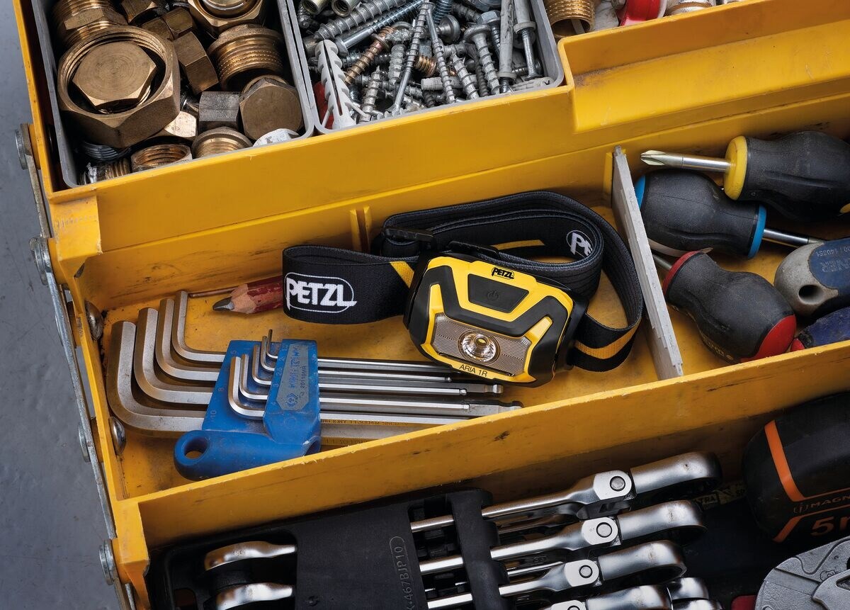 Čelovka Petzl Aria 1 Black/Yellow – 475 lumenů
