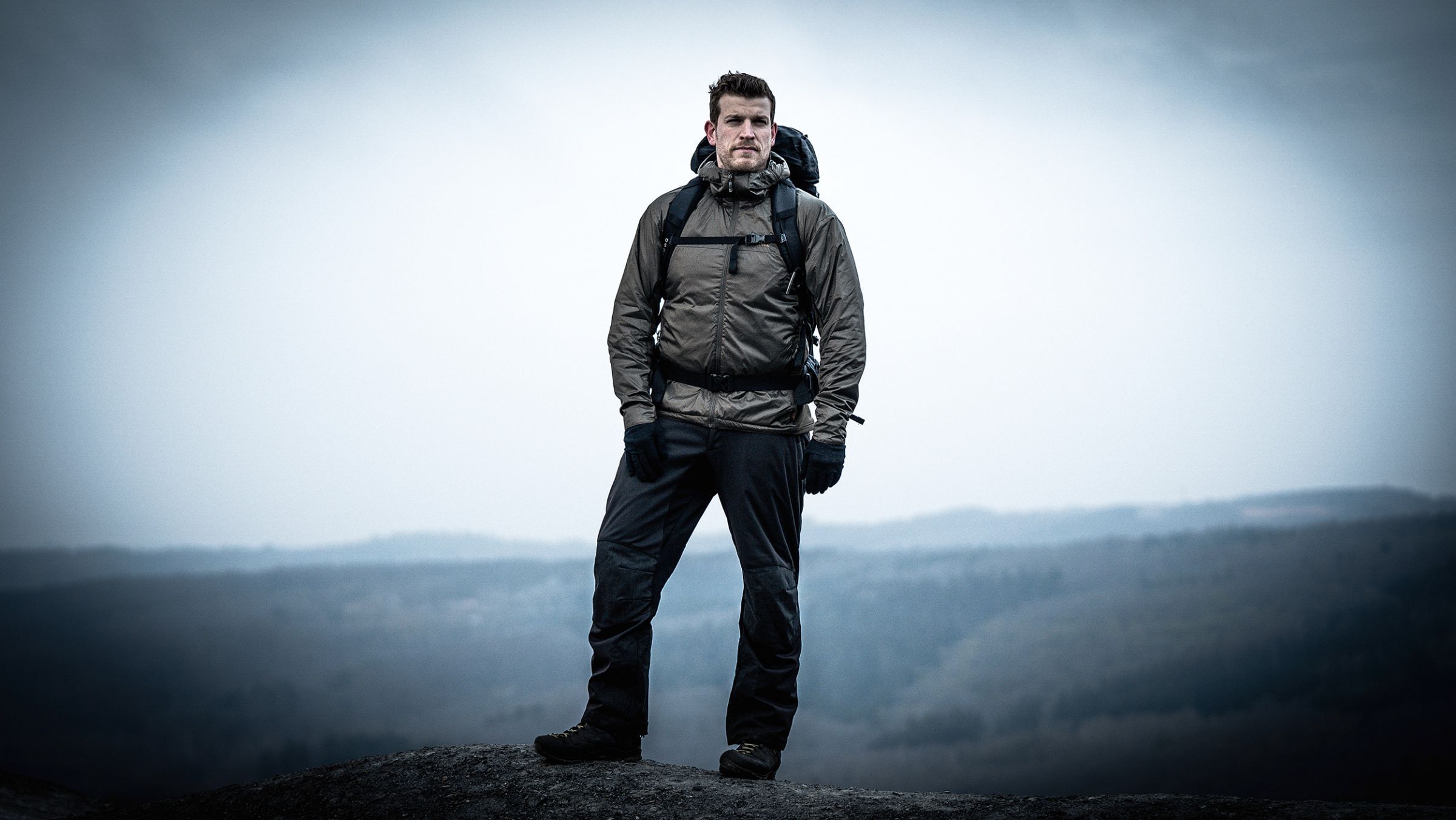 Bunda G-Loft TLG 2.0 Jacket v olivové barvě značky Carinthia.