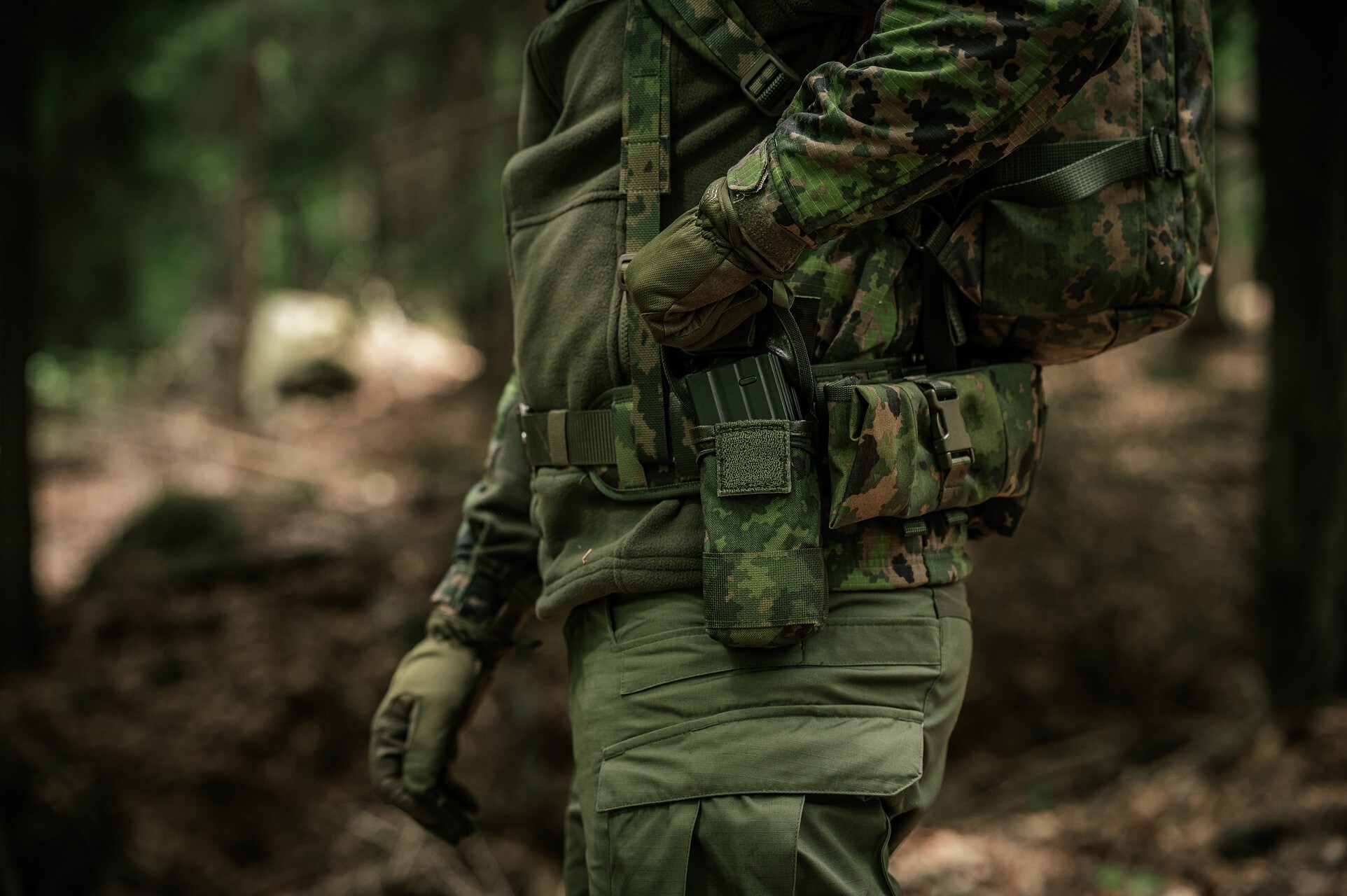 Dvojitá sumka Savotta na puškové zásobníky AR15 – M05 Finnish Woodland Camo