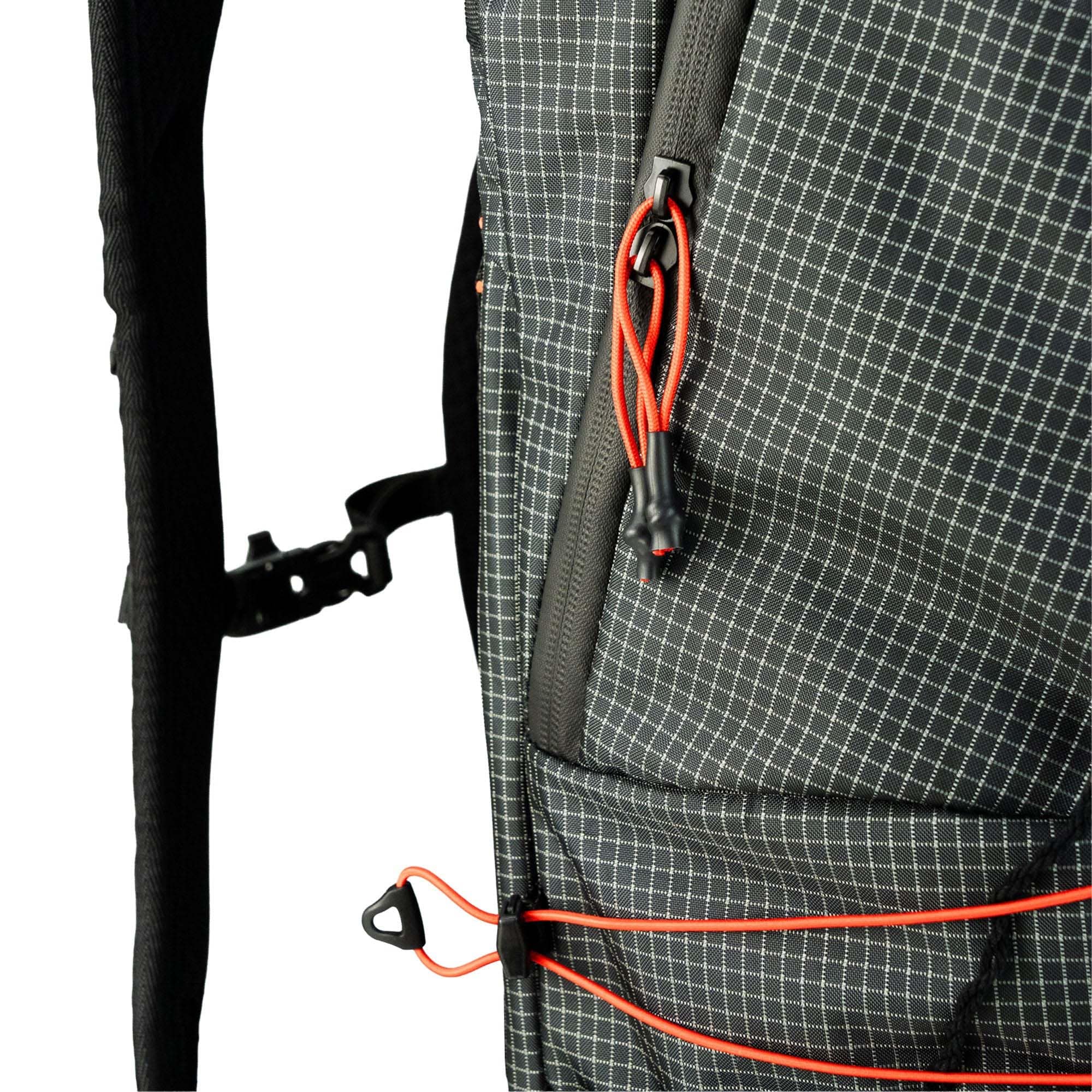 Batoh Highlander Outdoor Kynetik 25 l - Black