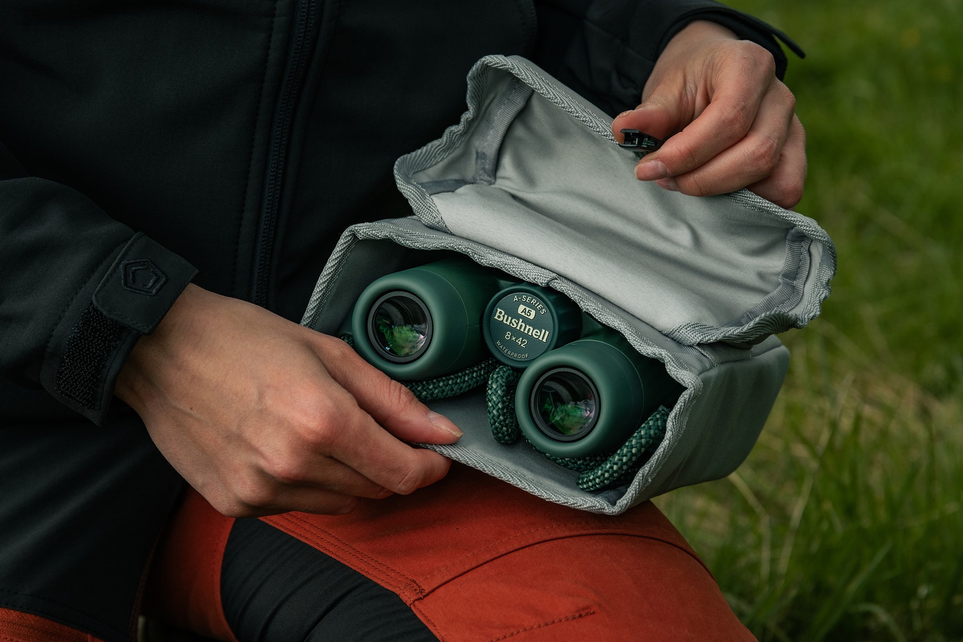 Dalekohled Bushnell A5 Full-Size 8x42 – Cilantro Green