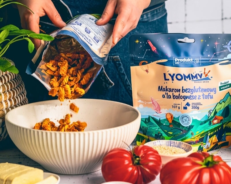 Liofilizované potraviny Lyommy Bezlepkové těstoviny bolognese s tofu 107 g/399 kcal