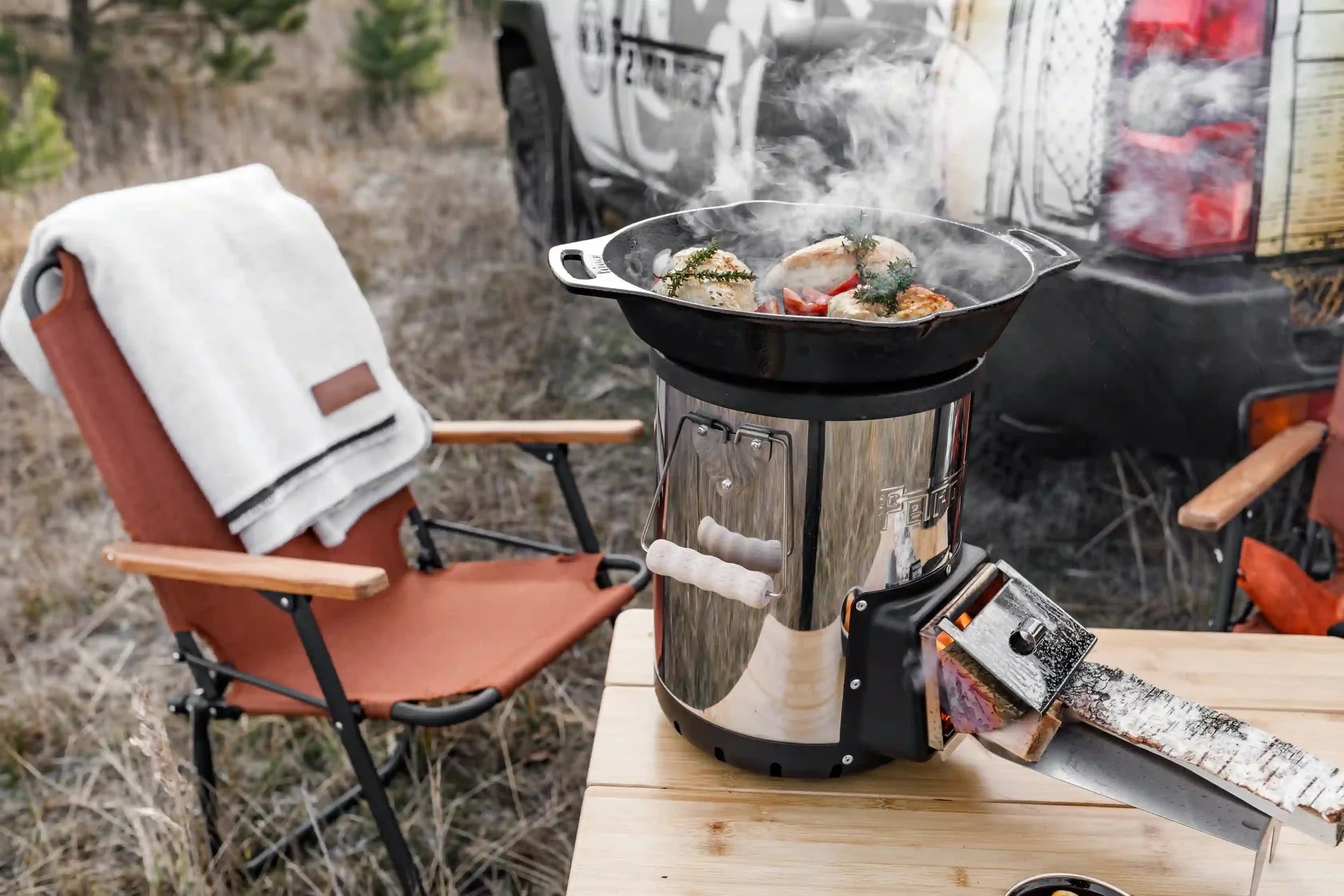Turistický vařič Petromax Rocket Stove