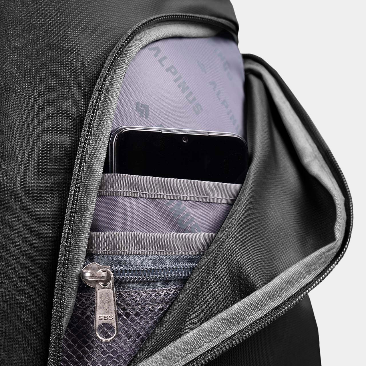 Batoh Alpinus Lecco 25 l – černý