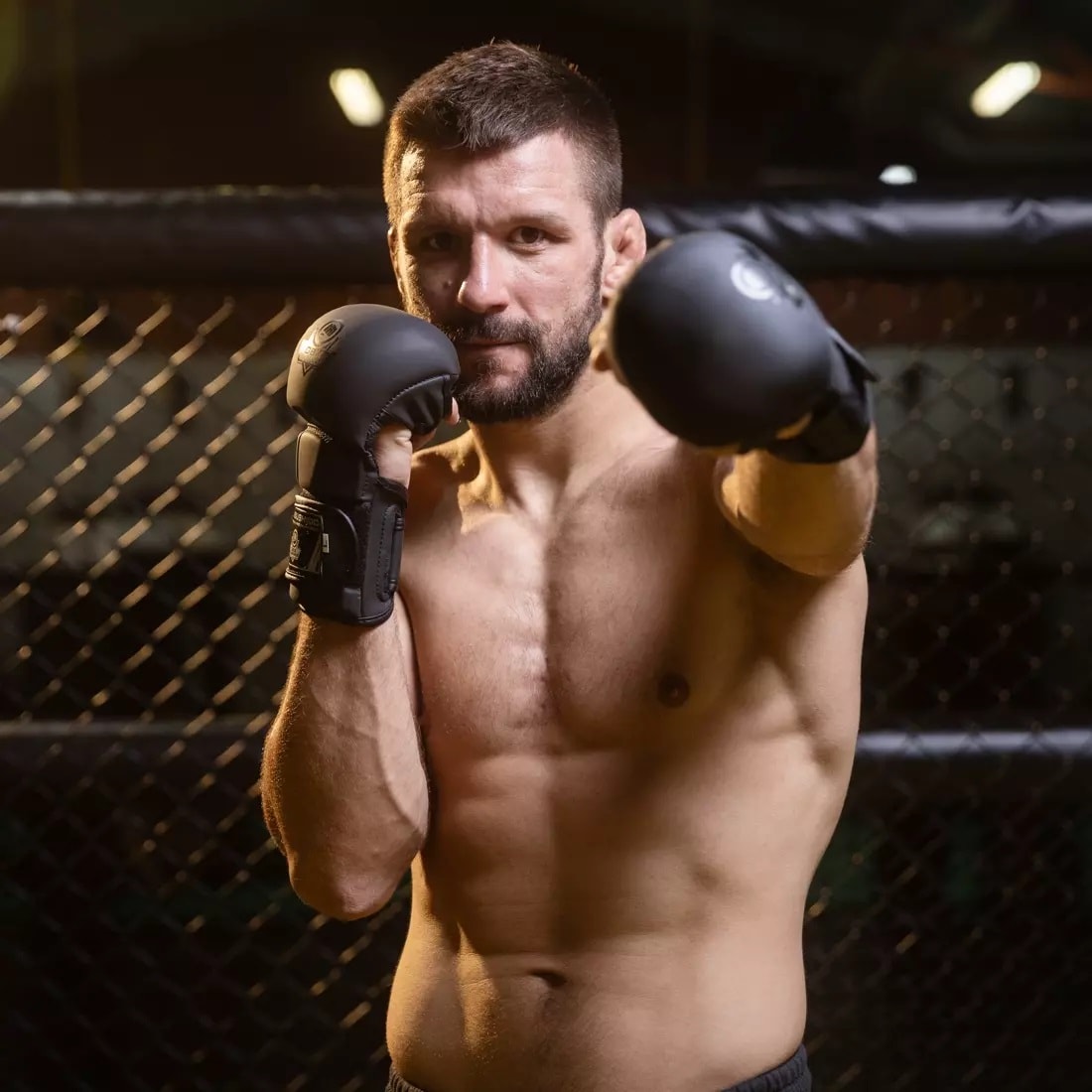 Rukavice na MMA DBX Bushido Valor Series Black Master E1V9 - černé
