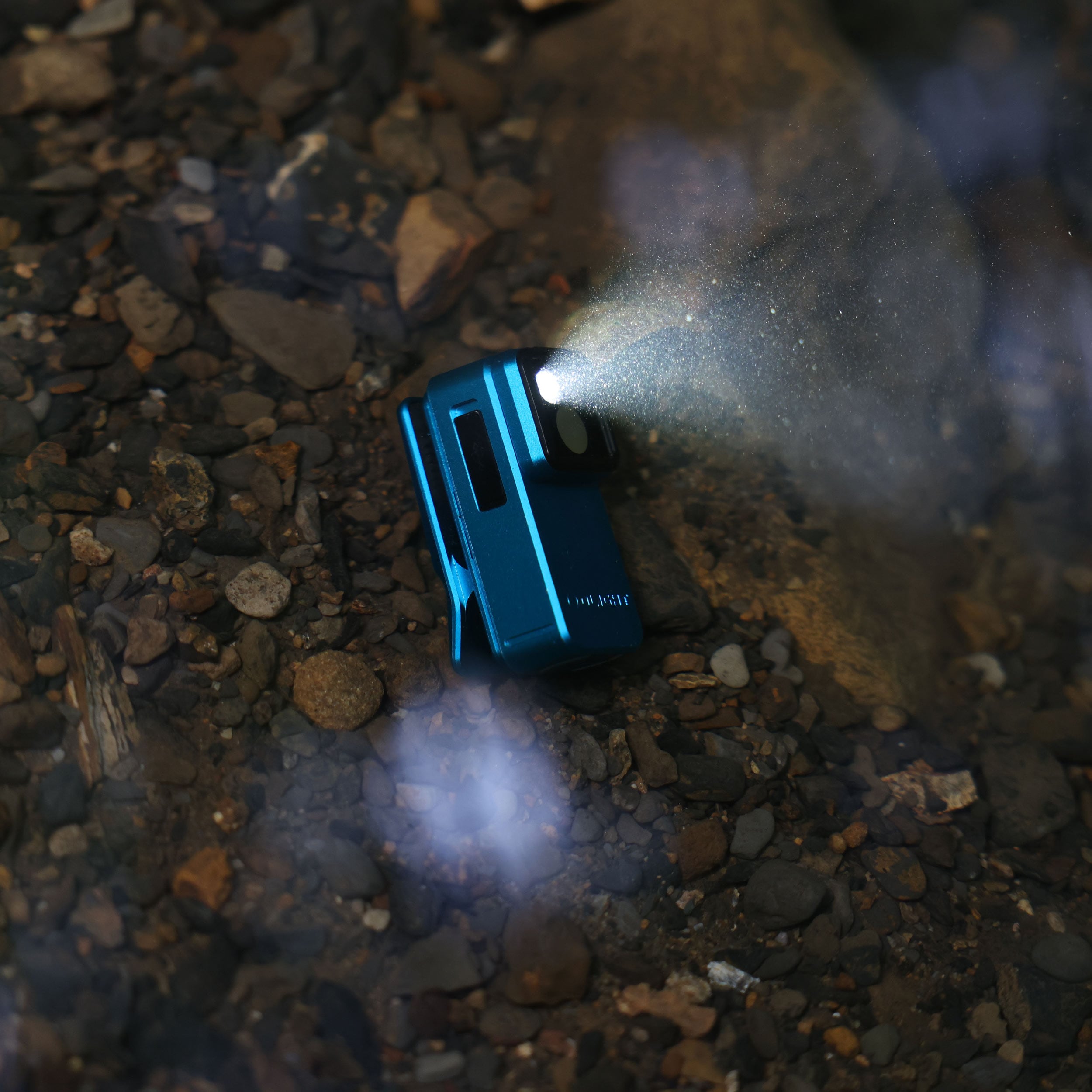 Svítilna Olight Oclip 2 Pro 530 lumenů - Tidal Blue