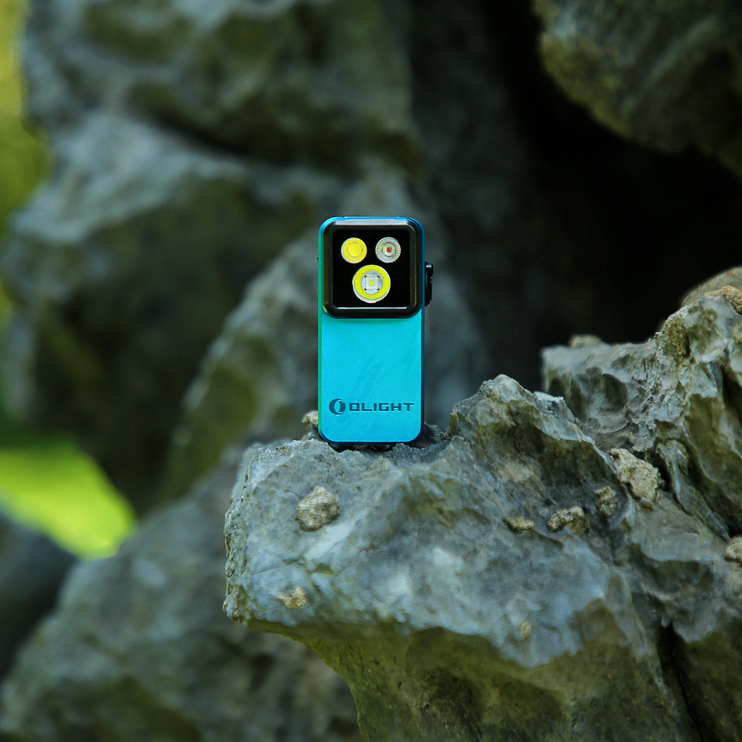 Svítilna Olight Oclip 2 Pro 530 lumenů - Tidal Blue