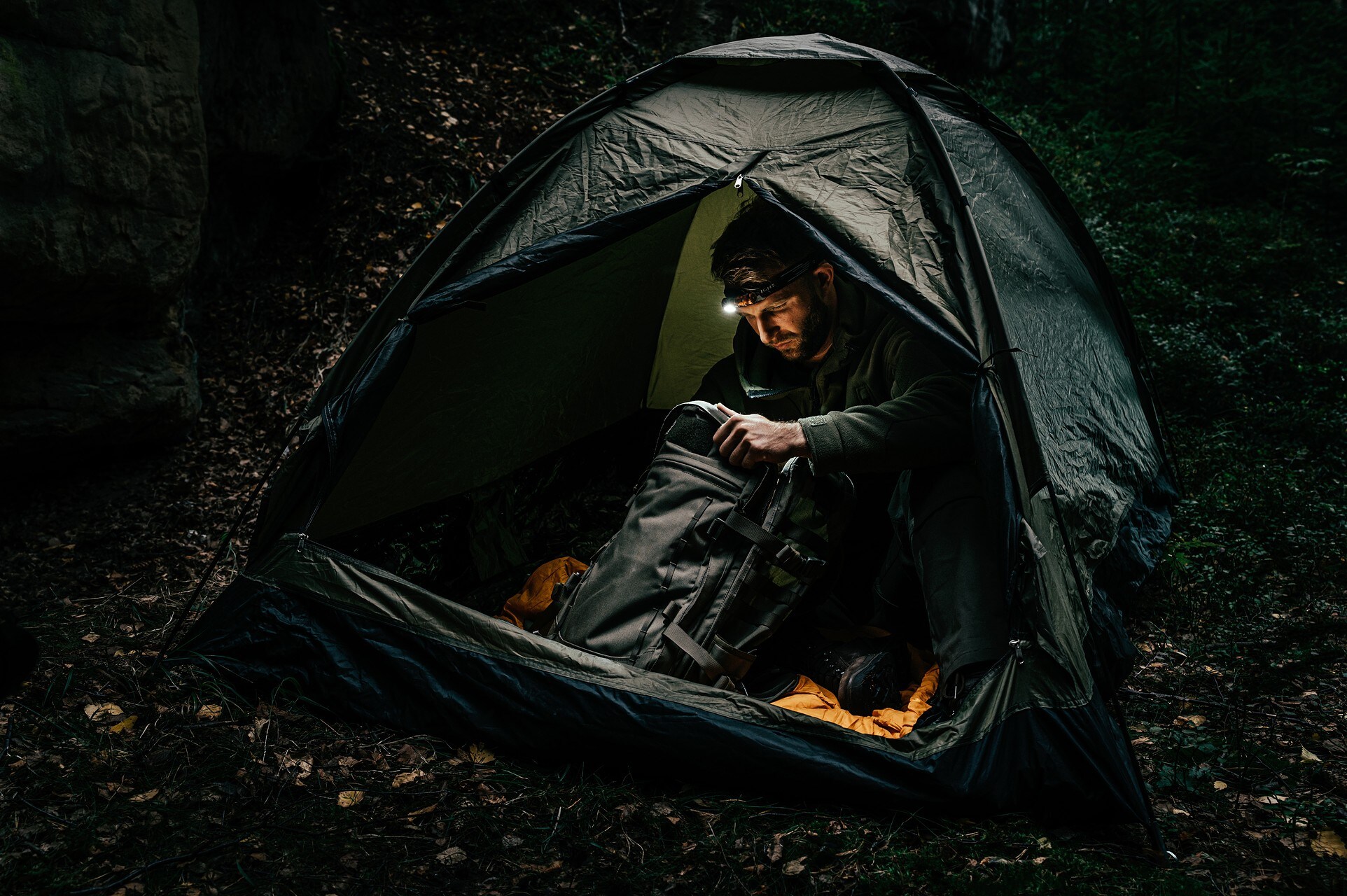 Stan pro 2 osoby Mil-Tec Iglu Standard – Olive