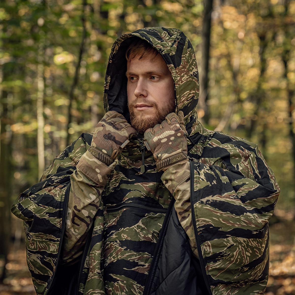 Pončo Helikon-Tex Swagman Roll Climashield Apex se spacím vakem – Tiger Stripe